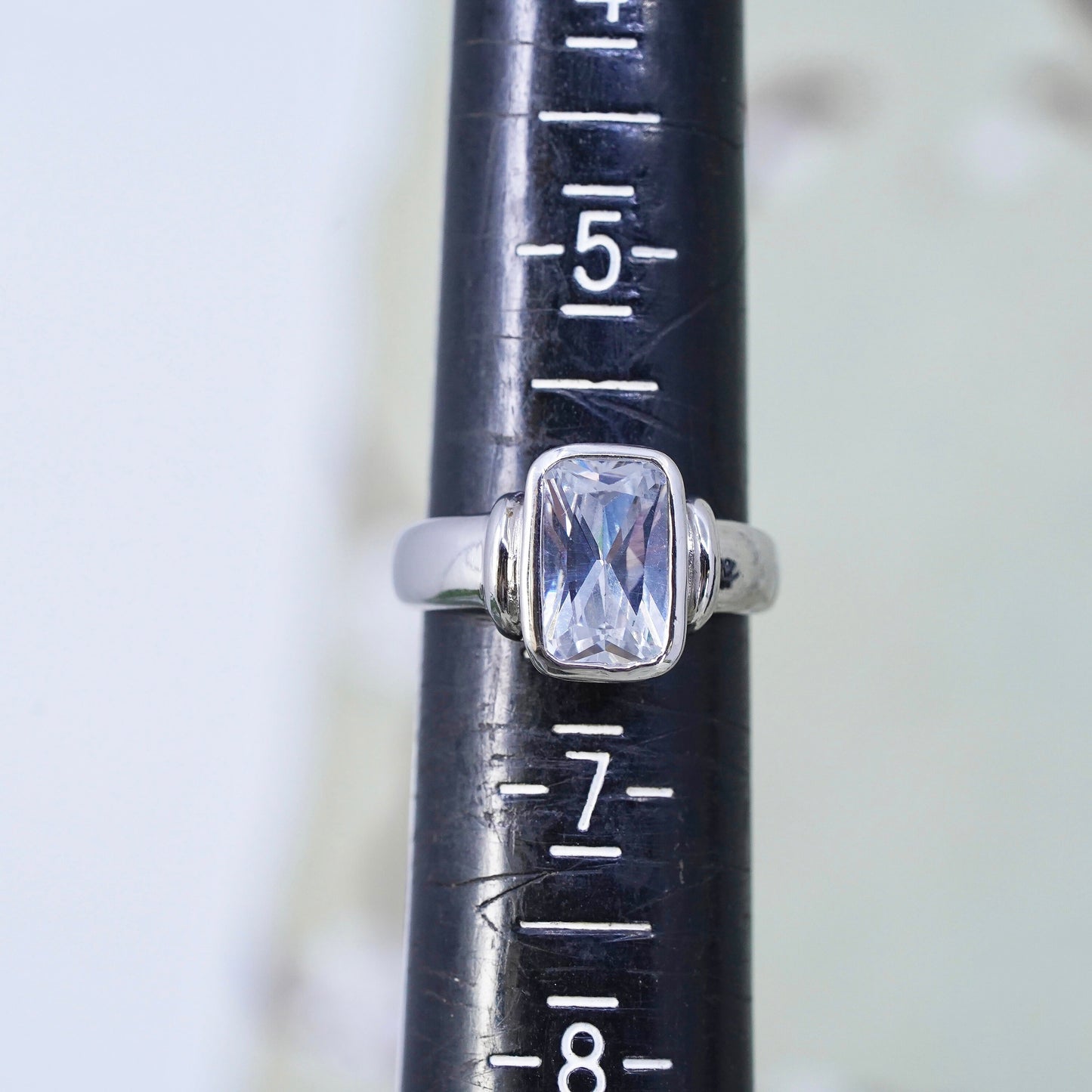Size 6, Sterling 925 silver ring with rectangular cut CZ cluster