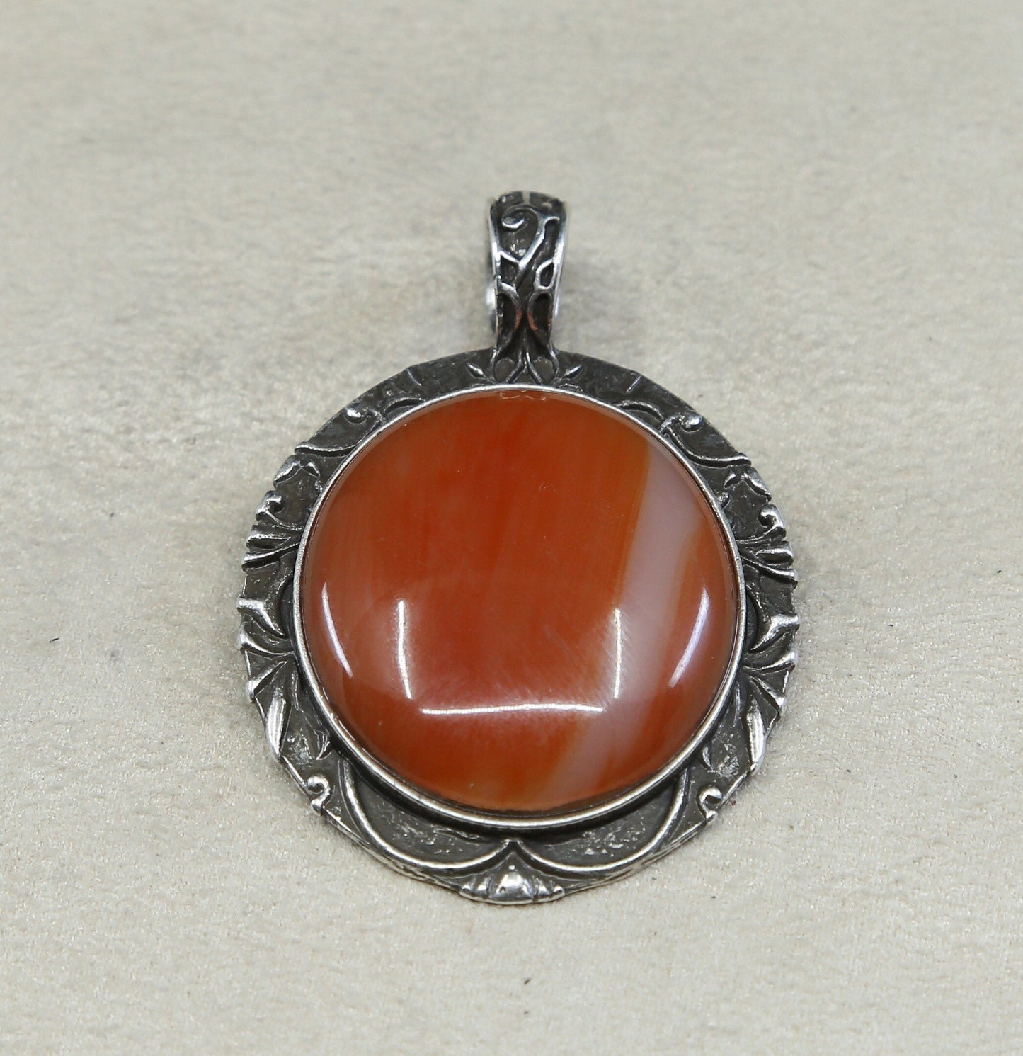 VTG sterling silver handmade Bali pendant, Mexican 925 silver with agate