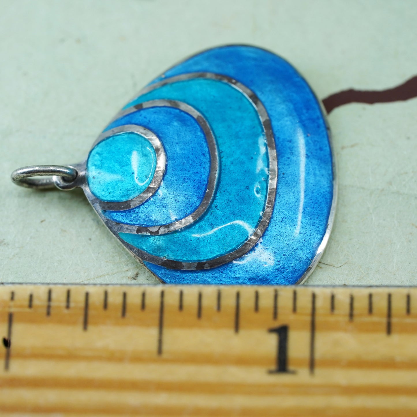 Vintage Sterling 925 silver handmade shell pendant with blue enamel