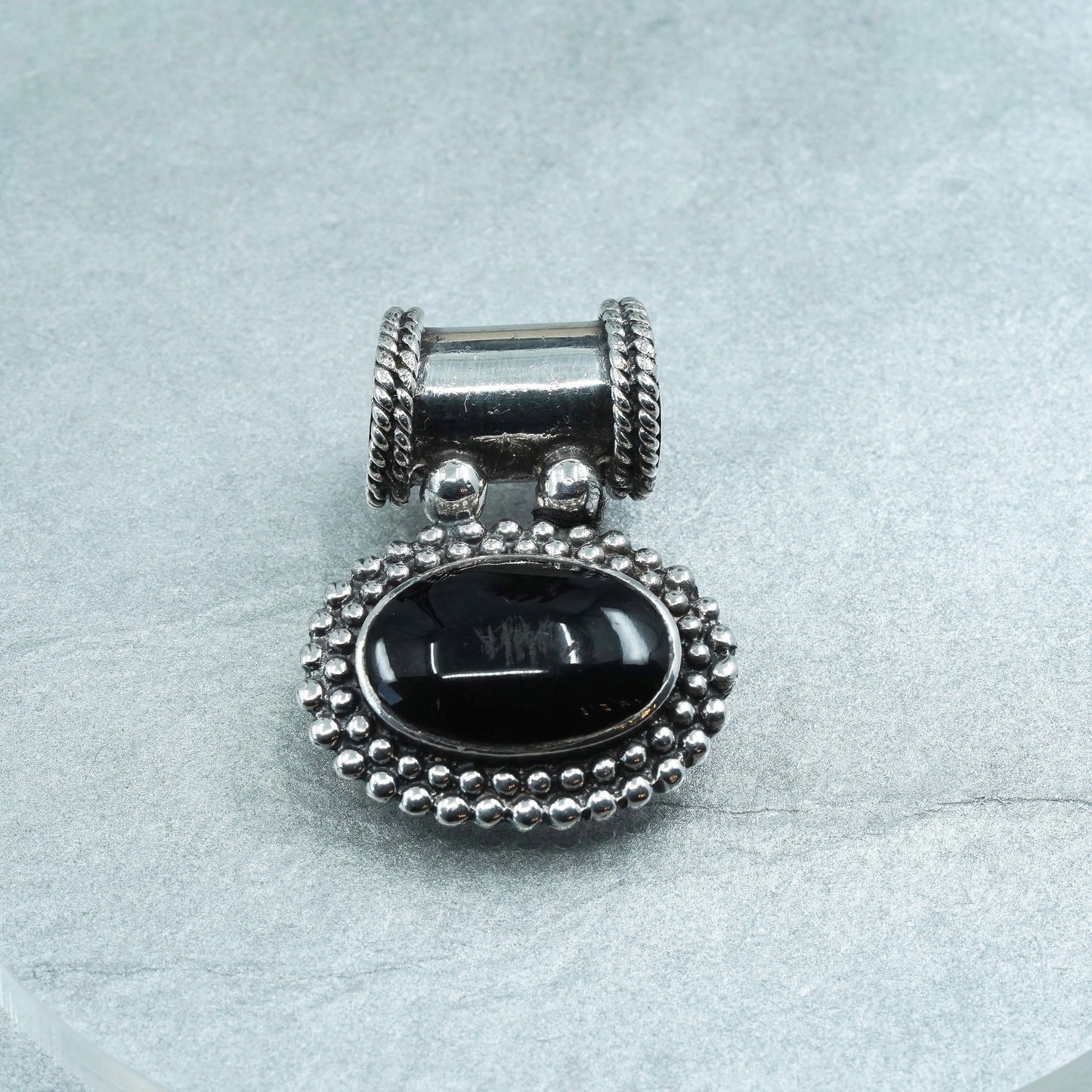 Vinatge Mexico sterling 925 silver handmade pendant with oval onyx and beads