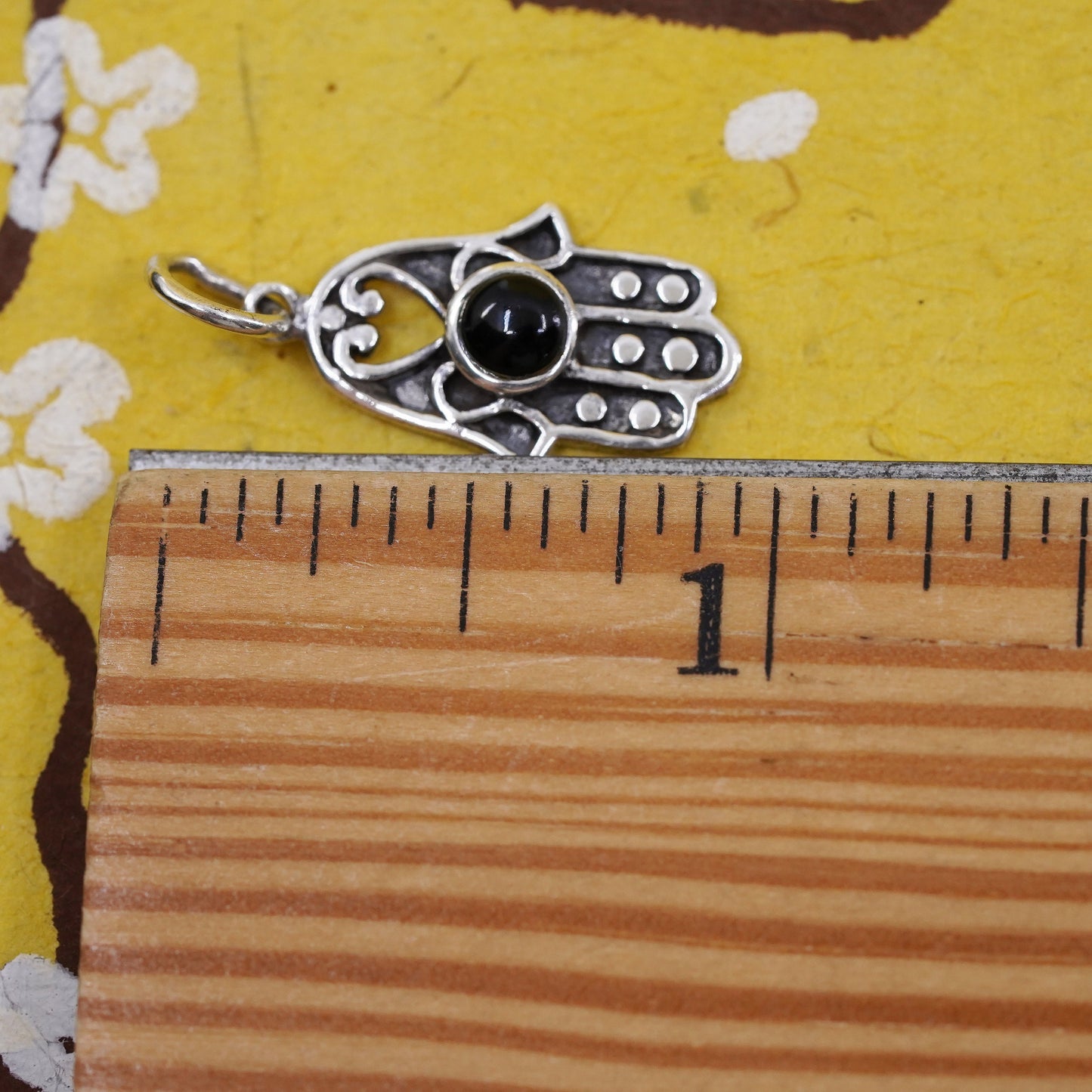 Vintage Sterling 925 silver handmade hamsa healing hand charm pendant with onyx