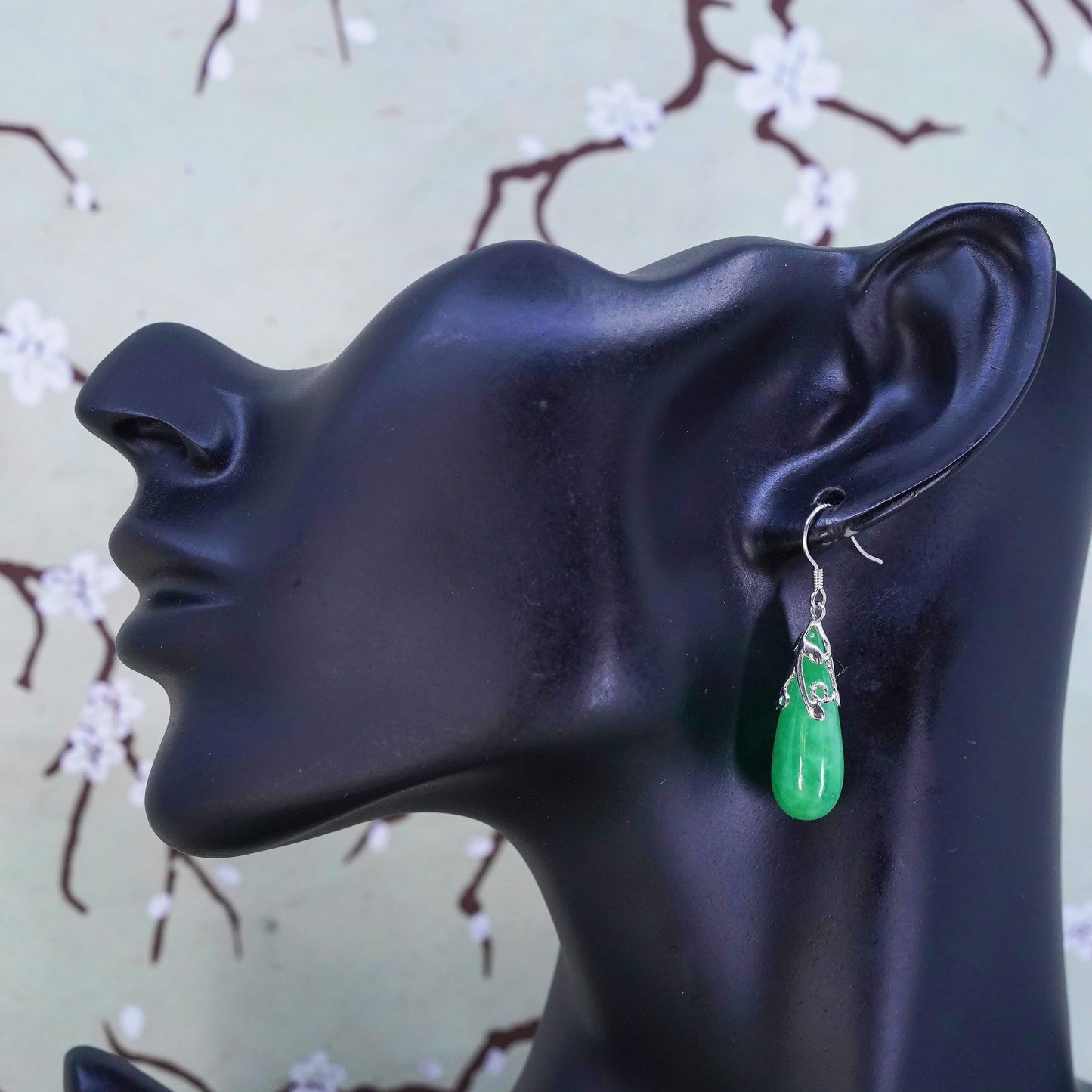 Vintage sterling 925 silver handmade earrings with teardrop jade