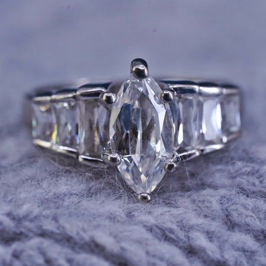 Size 8, vintage Sterling 925 silver engagement ring with cluster Cz around