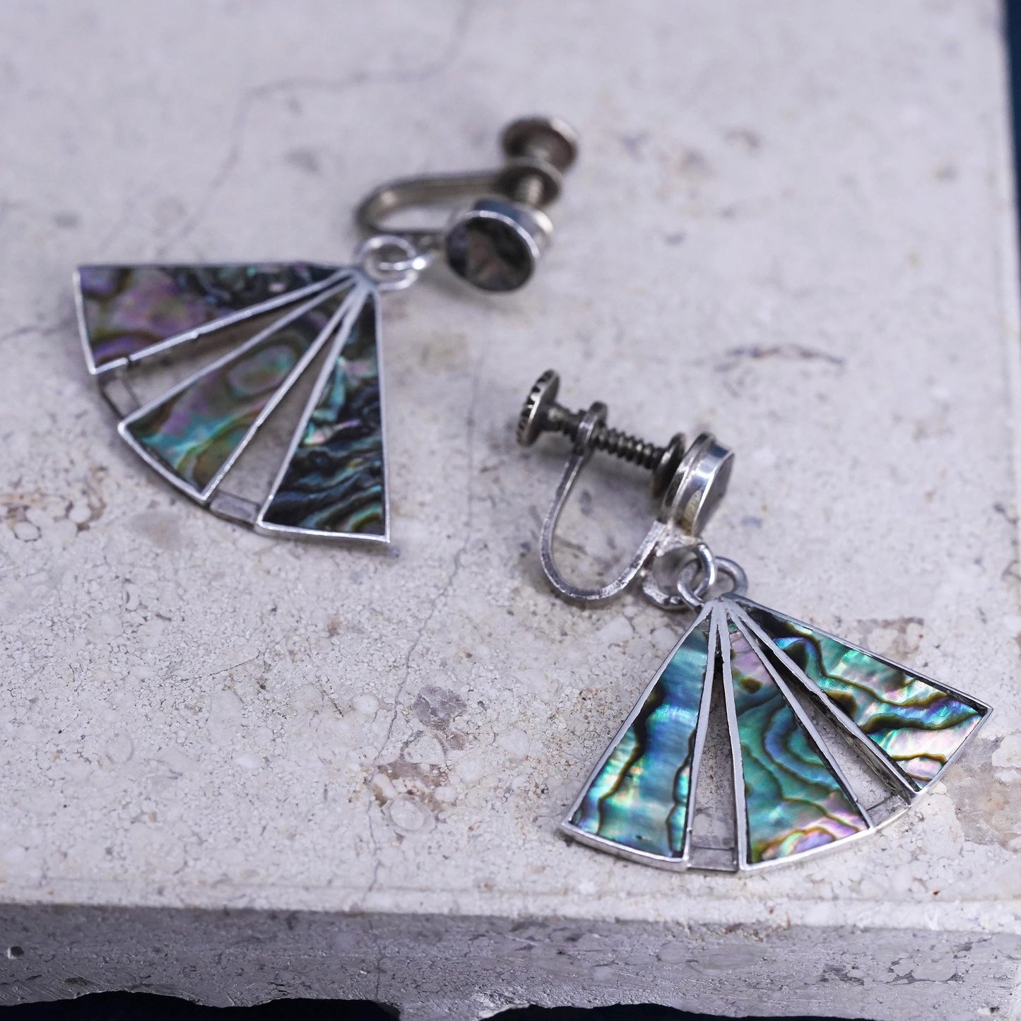 Vintage Mexican Sterling 925 silver screw back fan shaped earrings with abalone