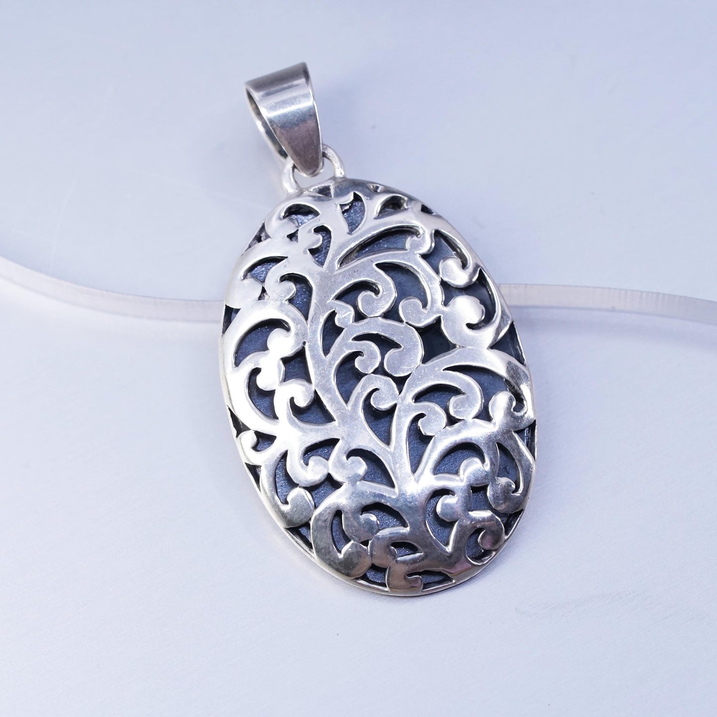 Vintage jewelry sterling 925 silver filigree oval handmade pendant