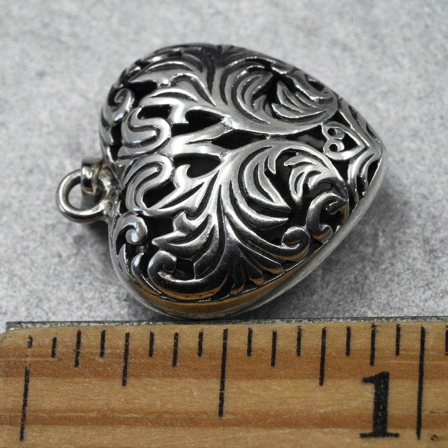 Vintage sterling 925 silver Jezlaine filigree heart pendant charm