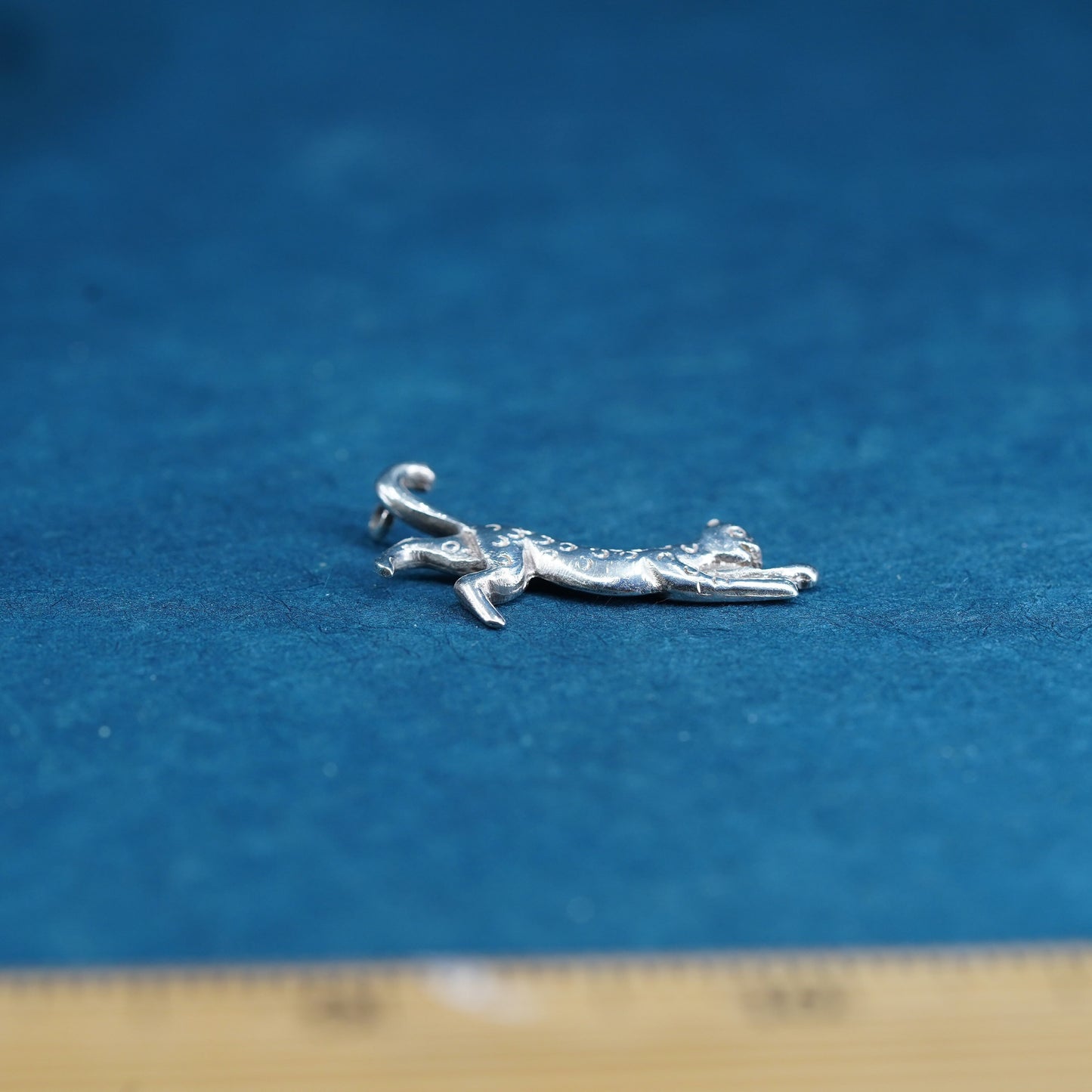 Vintage 925 Sterling Silver cheetah leopard kitty cat charm