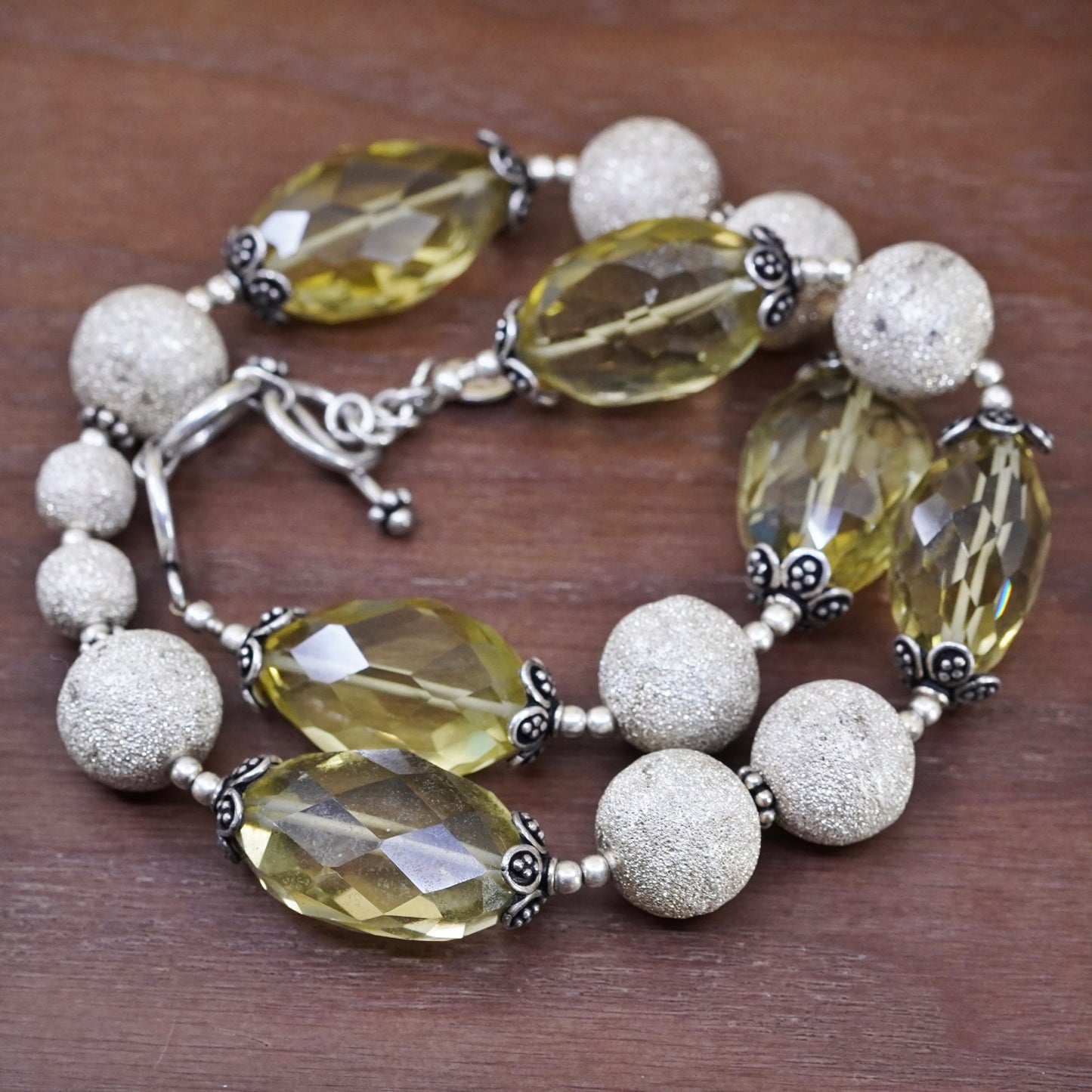 18”, Amy Kahn Russell AKR Sterling Silver 925 bead ball with olive citrine