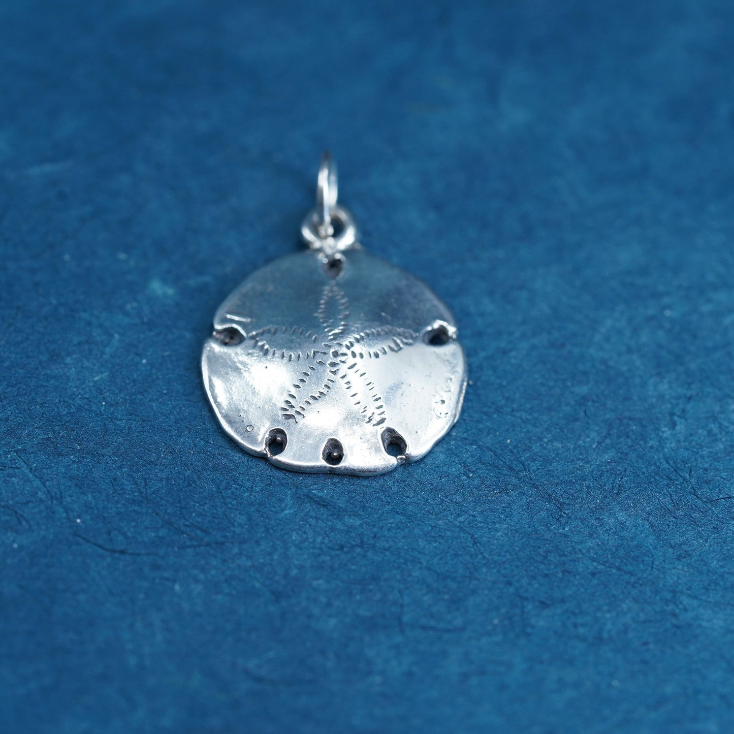 Vintage sterling 925 silver handmade pendant sand dollar charm