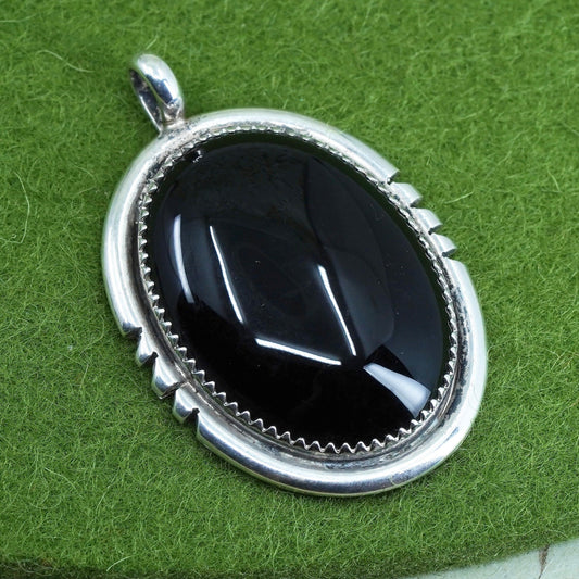 Native American Navajo JG sterling silver floral feather, 925 oval onyx pendant
