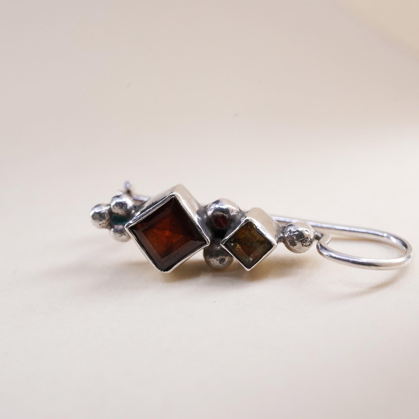 Vintage Sterling 925 Silver Dangle single earring with garnet and citrine