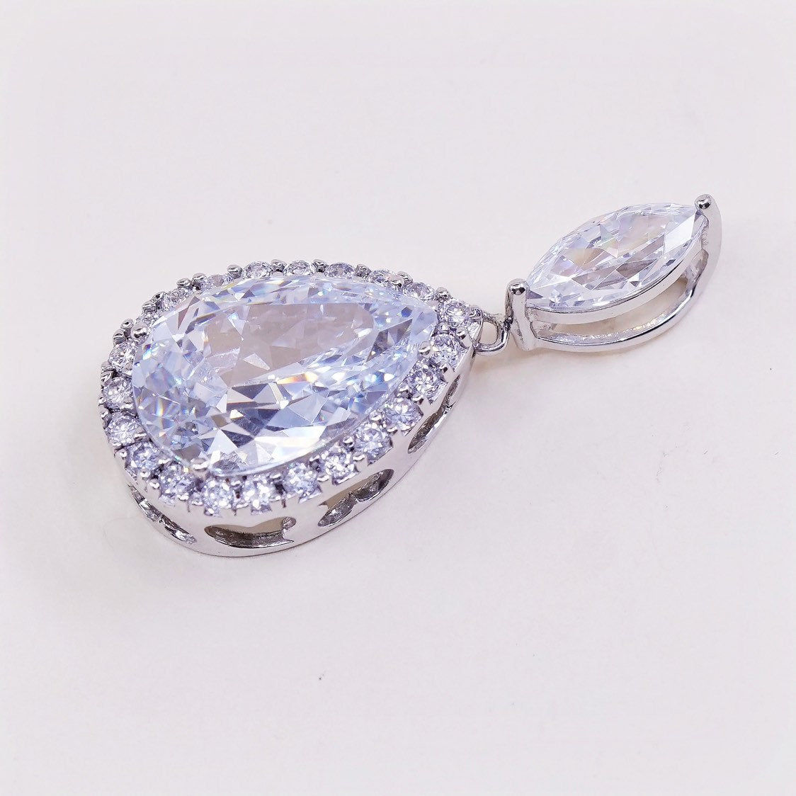 VTG Stauer Clear Diamondaura Pendant Necklace 5.8 Tcw .925 Sterling Silver teardrop