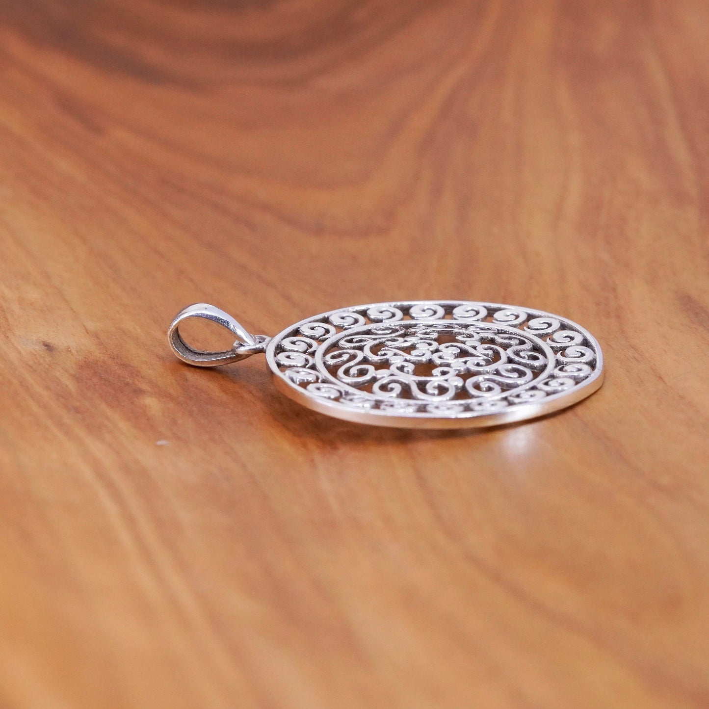 Vintage Sterling silver handmade pendant, 925 circle with Bali filigree details