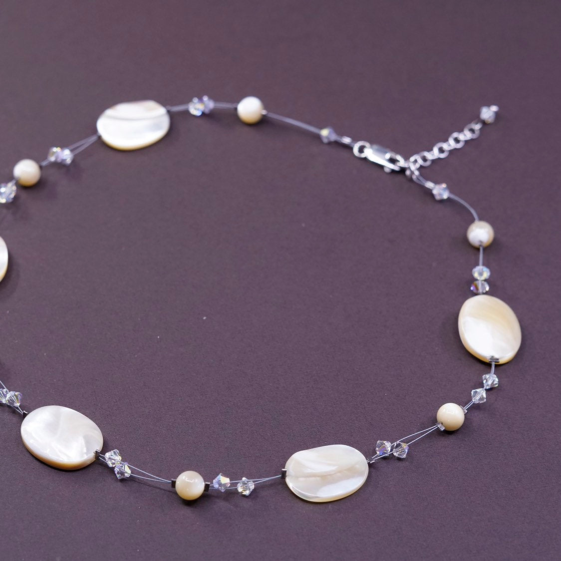 14"+1”, vtg mother of pearl crystal beads necklace w/ Sterling 925 silver clasp