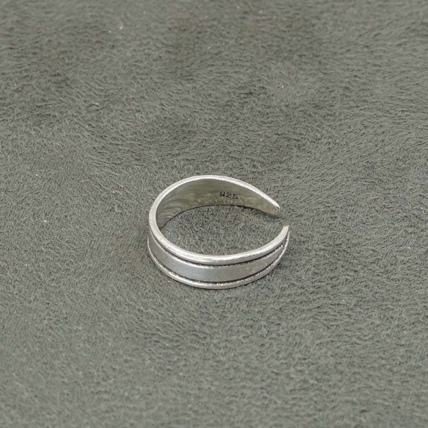 sz 2.75, vtg Sterling silver handmade ring, solid 925 silver band