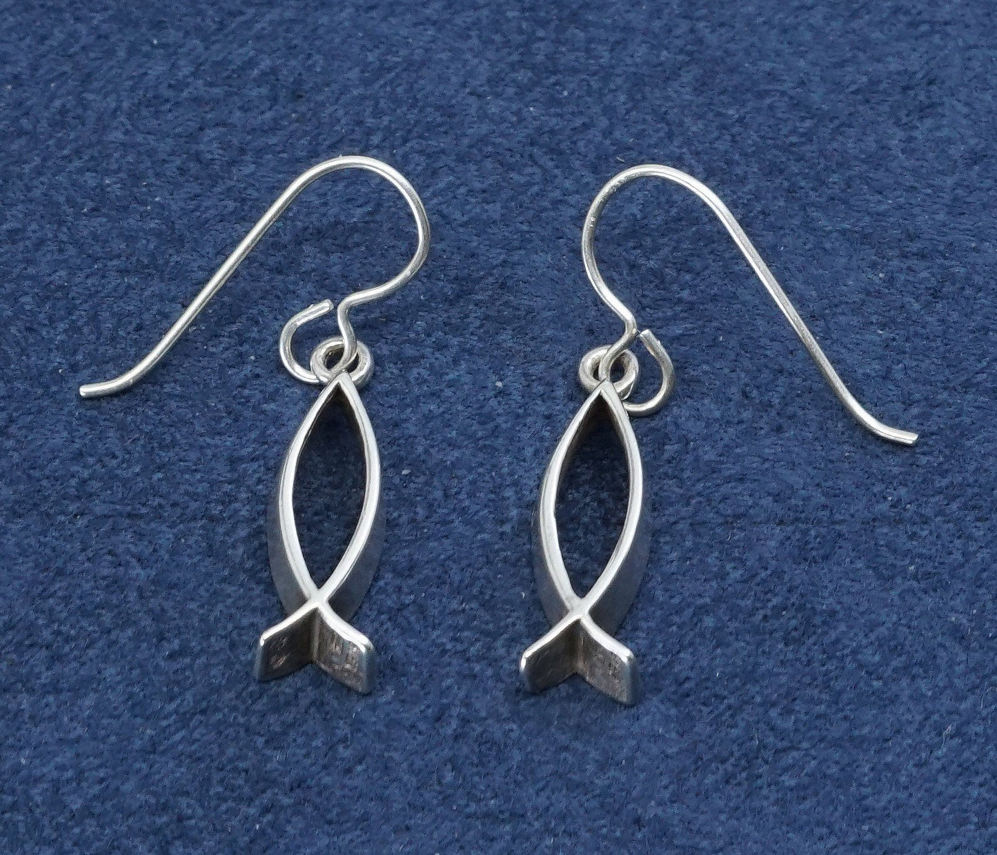 vtg sterling silver handmade earrings, 925 fish dangles, Stamped Ster