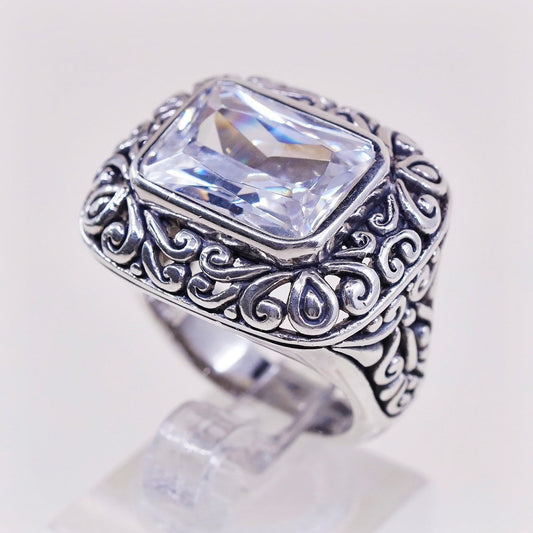 sz 6, vtg Sterling silver ring, 925 w/ CZ cluster, statement ring, Stamped 925