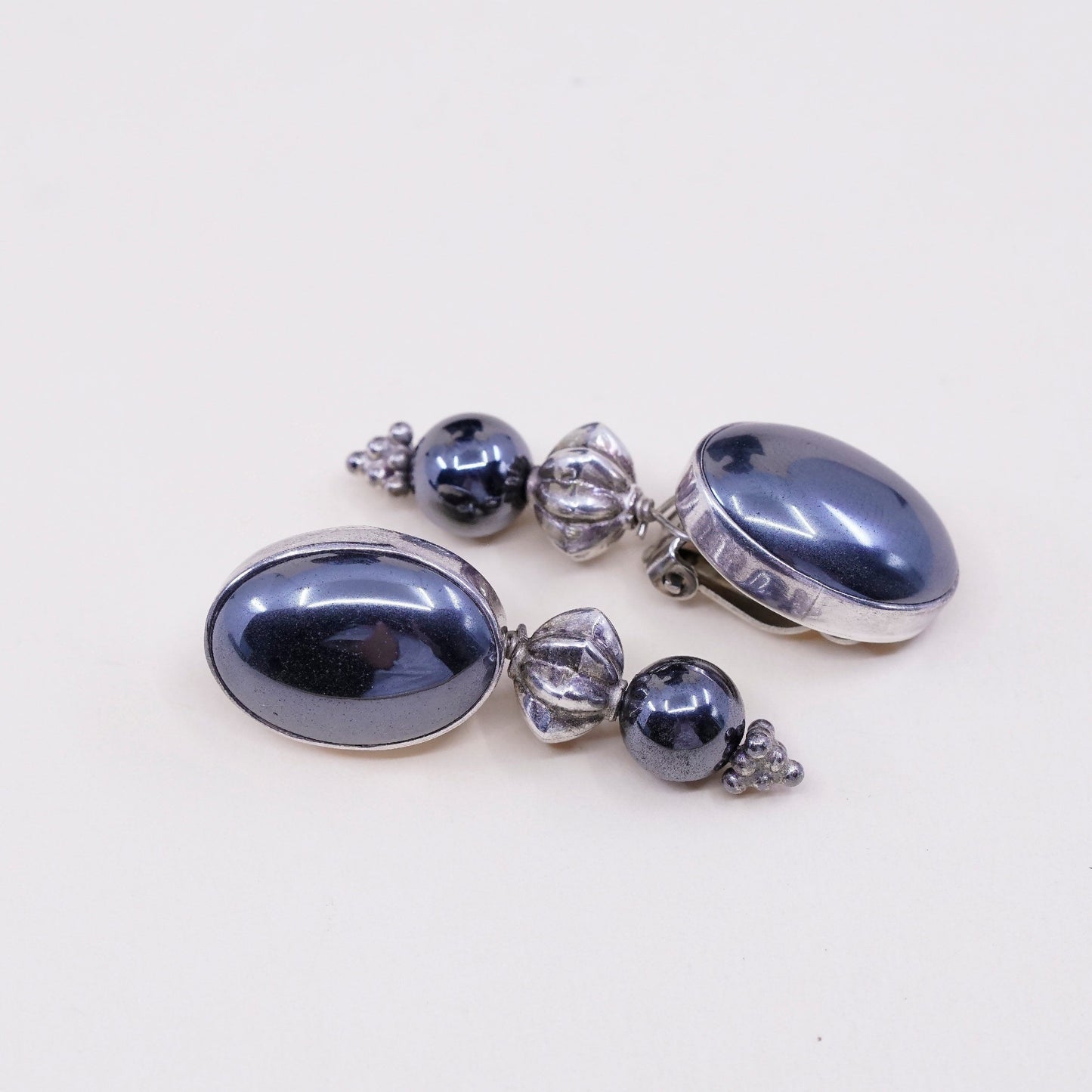 Vintage AIS 925 Sterling silver clip on earrings with hematite stone