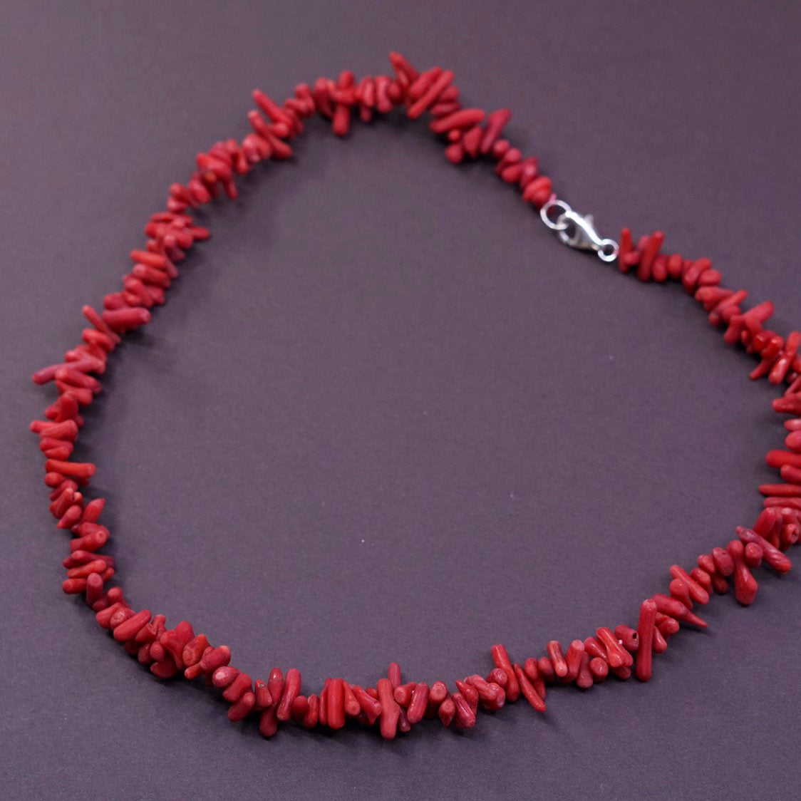 16”, vtg Sterling silver handmade coral beads necklace