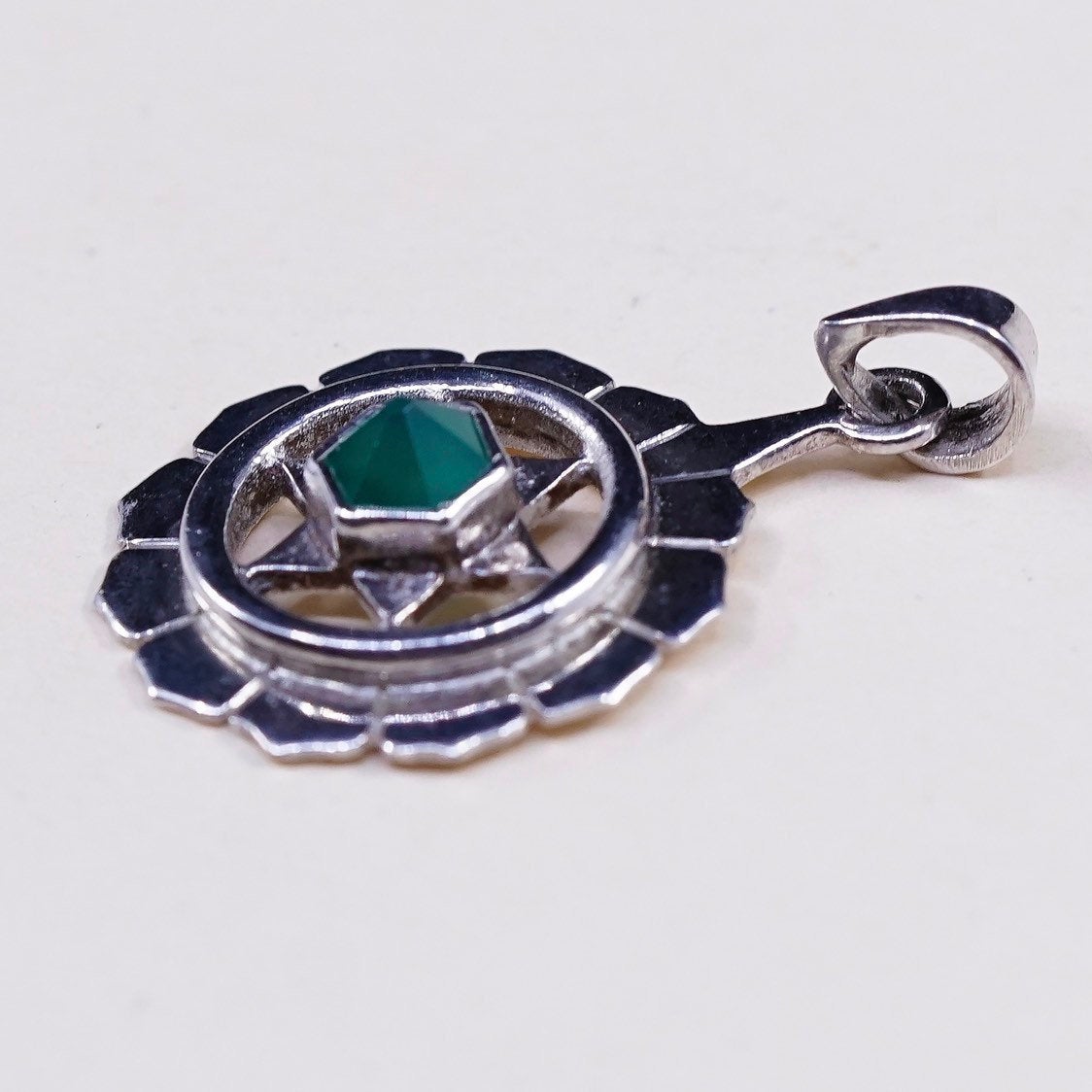 VTG handmade Sterling silver pendant, 925 silver hexagram with peridot inlay