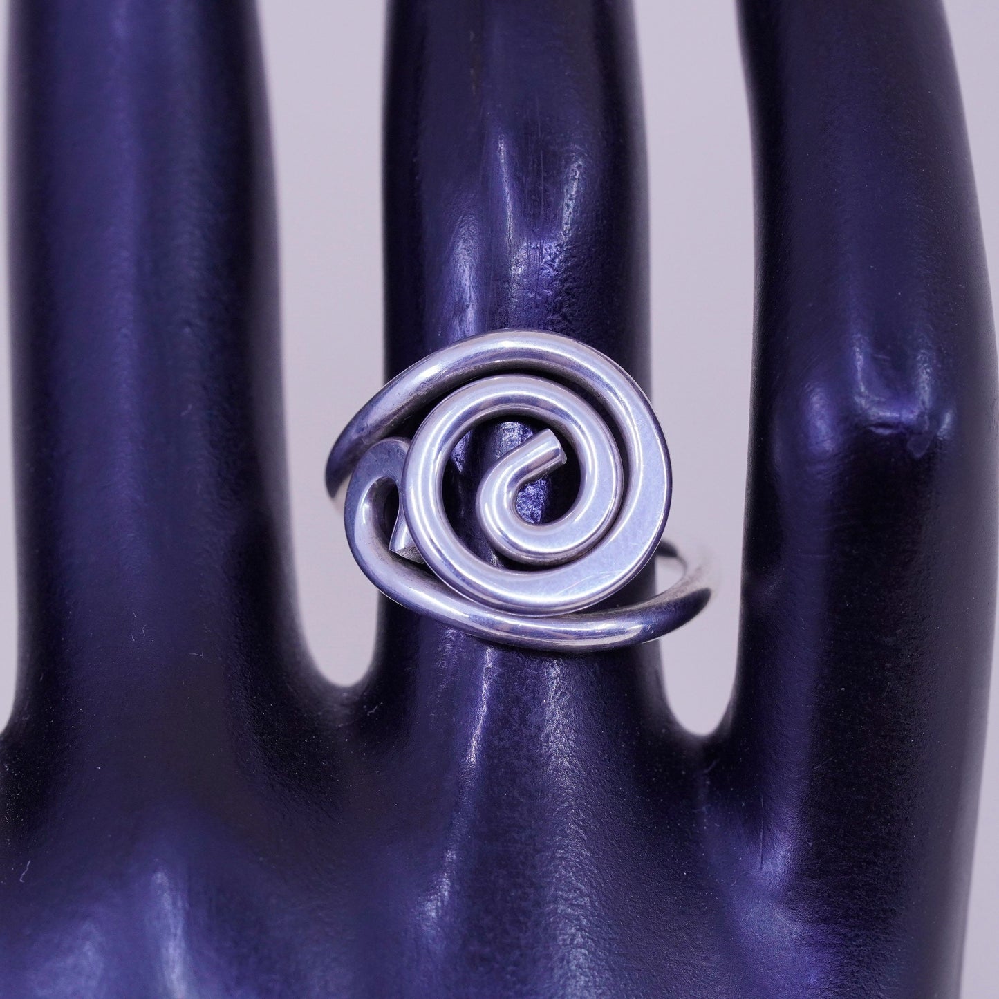 Size 6, vintage sterling silver handmade ring, Mexico 925 swirl pattern