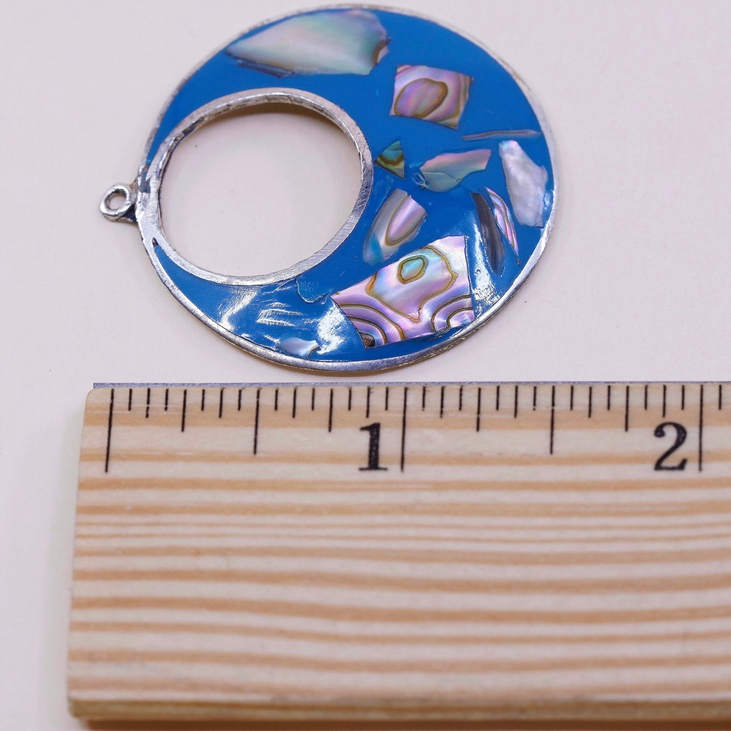 VTG alpaca silver handmade pendant, round circle with abalone