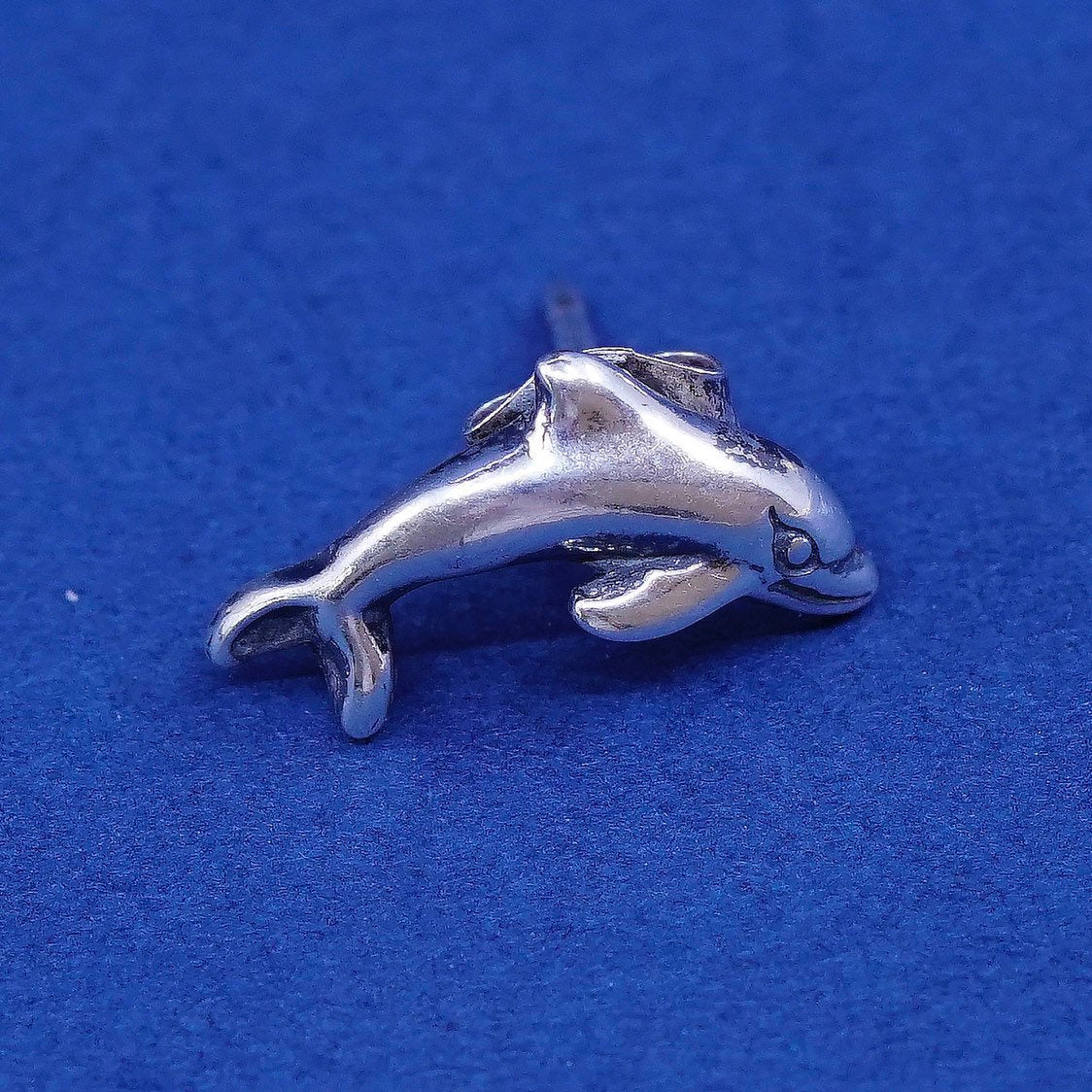 vtg Sterling silver handmade earrings, 925 dolphin studs