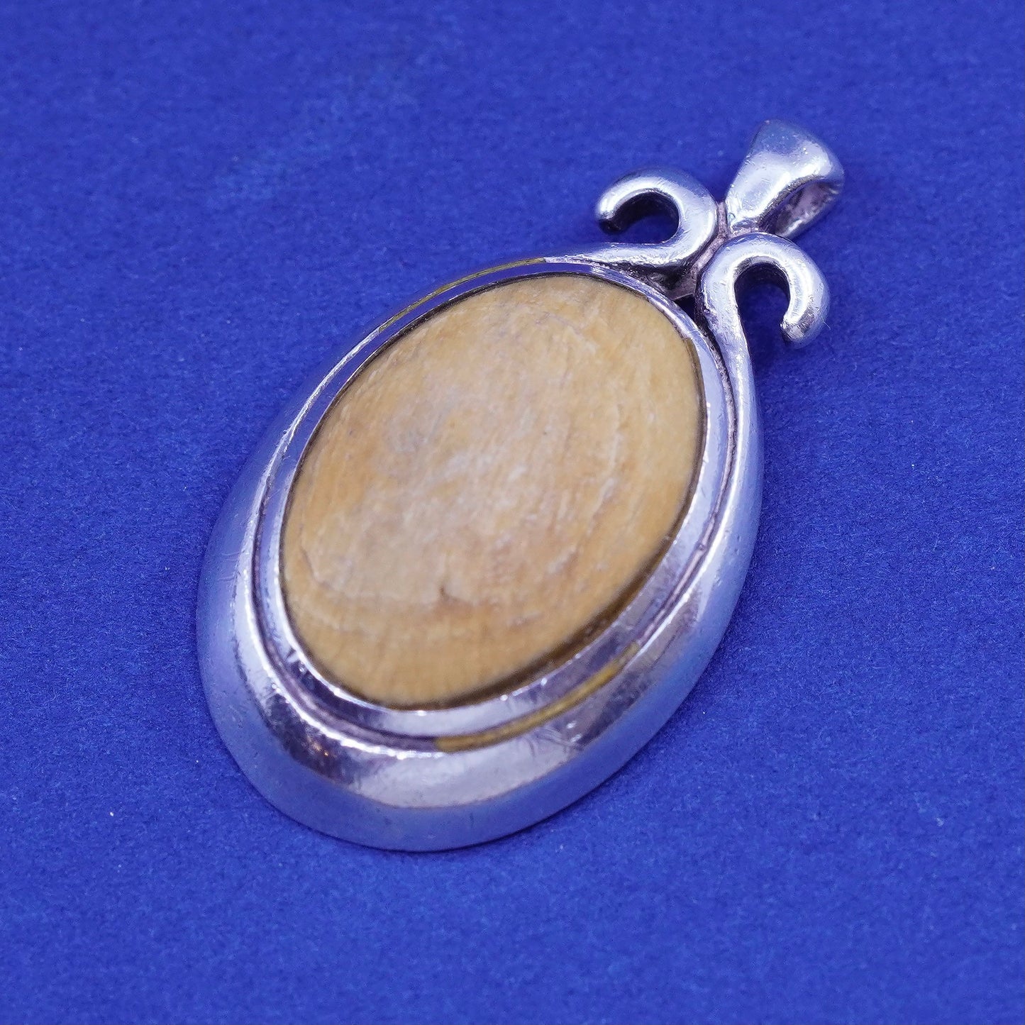 Vintage sterling 925 silver handmade pendant with oval wood