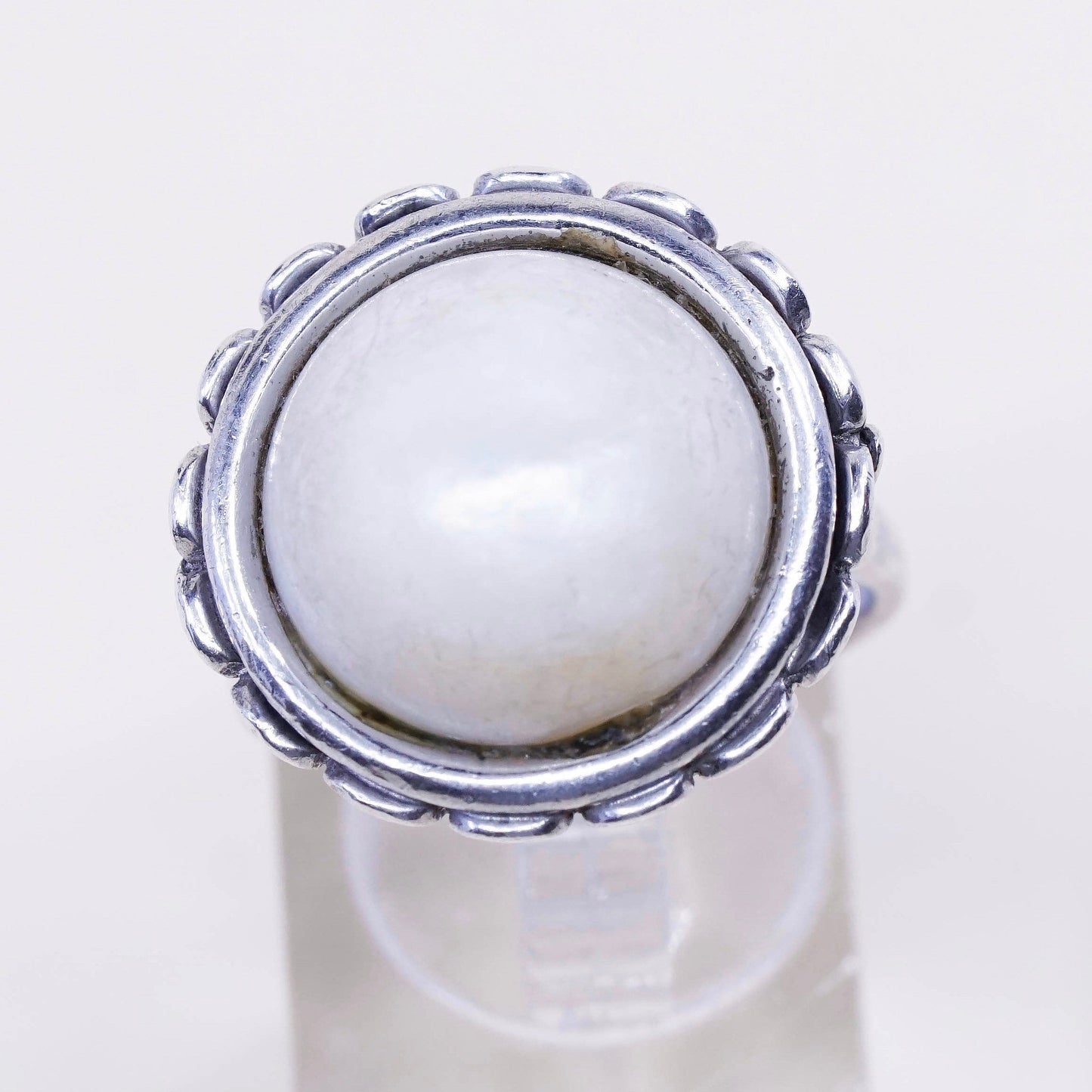 Size 8, vtg sterling silver handmade crown cocktail ring w/ mother of pearl
