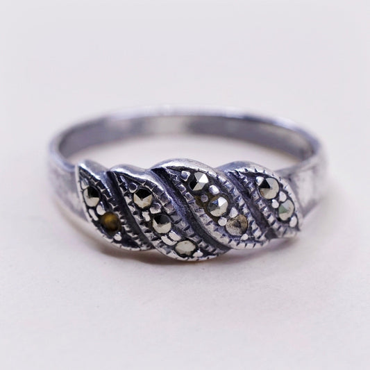 Size 7, Vintage Sterling 925 silver handmade ring with marcasite