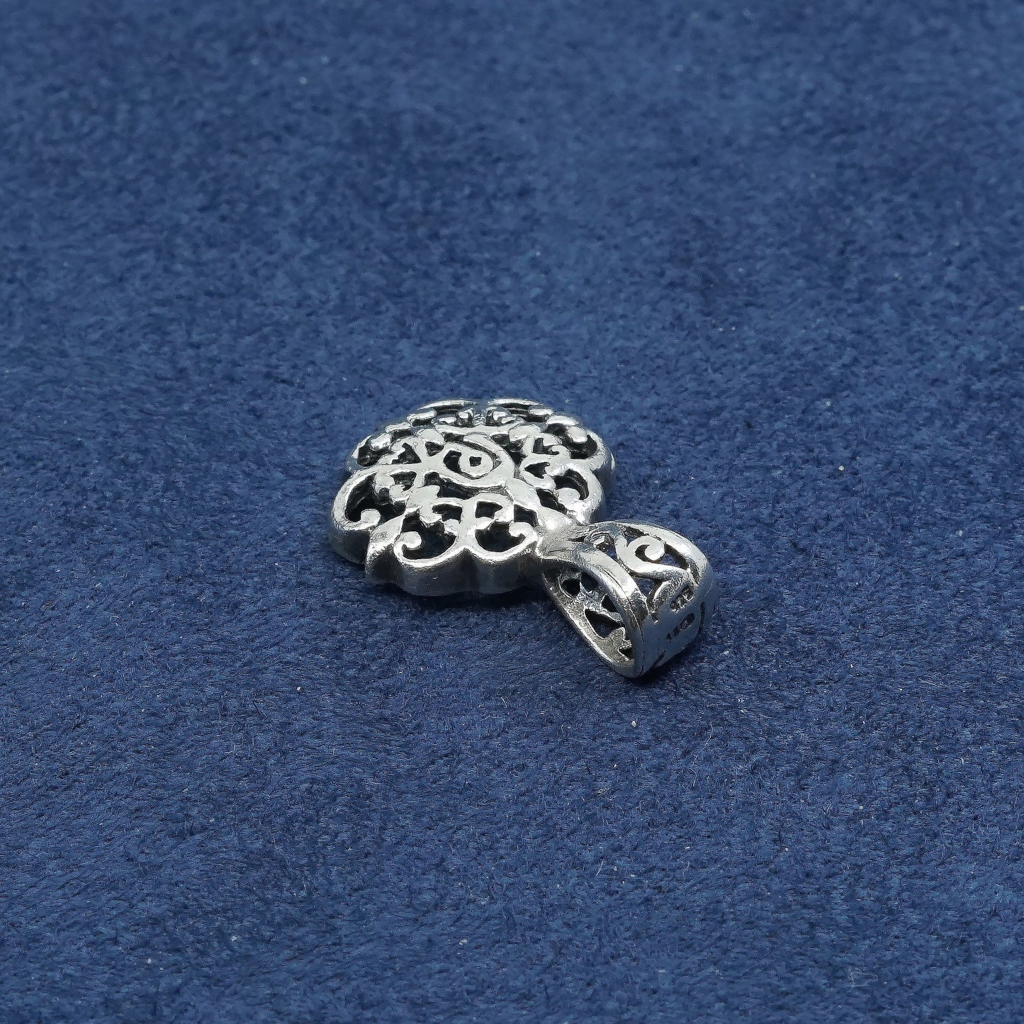 vtg Sterling silver handmade pendant, 925 Irish pattern filigree