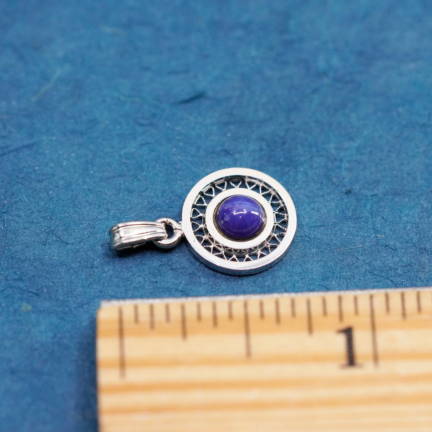 Vintage Sterling 925 silver handmade pendant with blue star sapphire