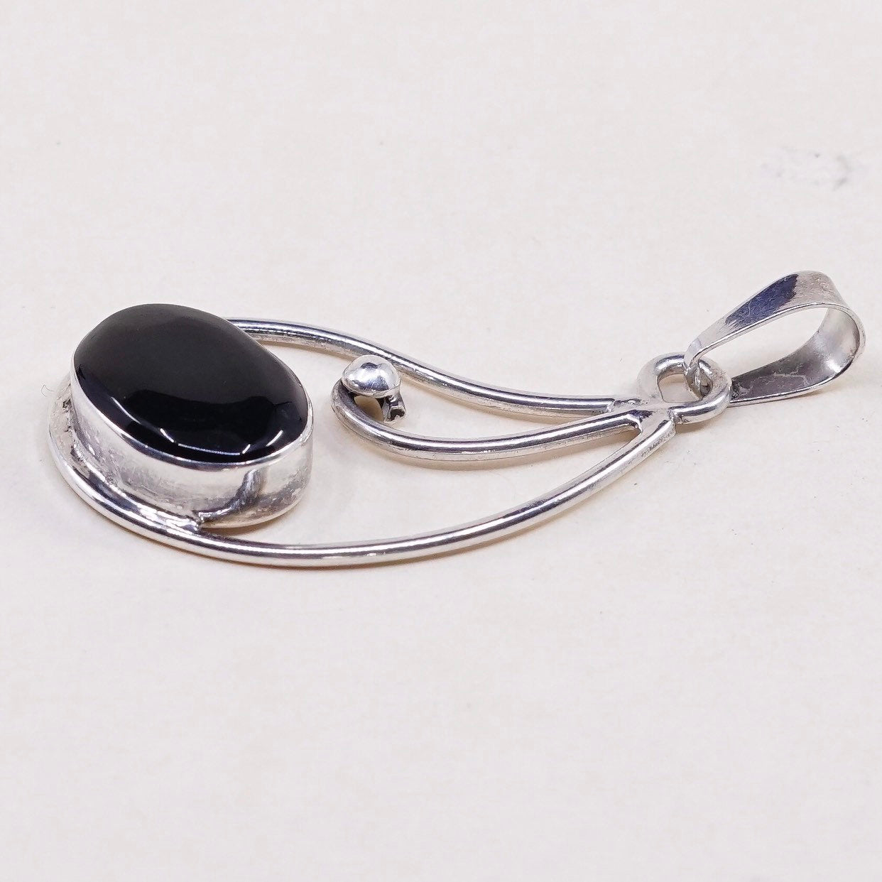 VTG mexico handmade sterling silver pendant, Mexico 925 with oval black obsidian