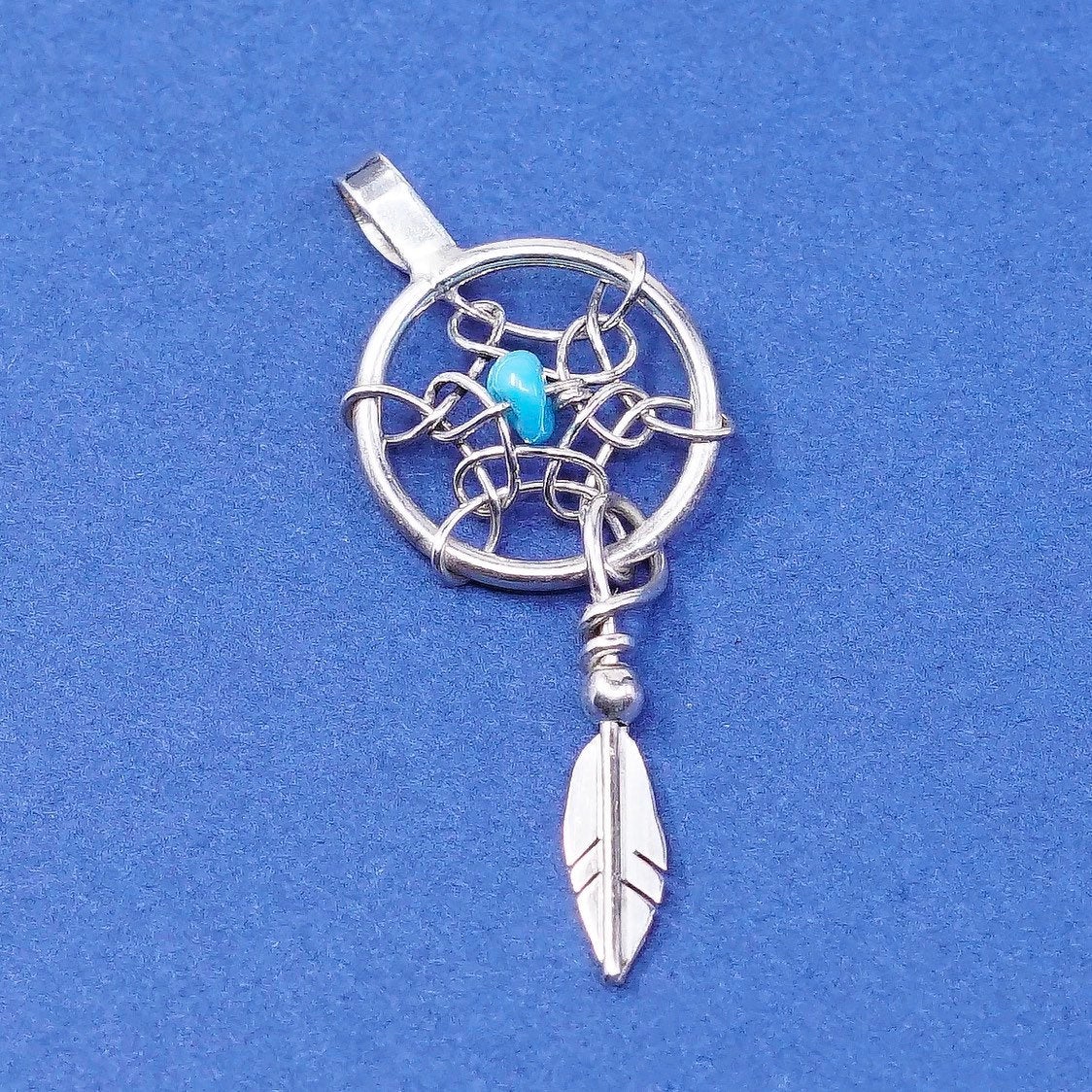 vtg Native American Sterling silver pendant, 925 net web circle w/ turquoise