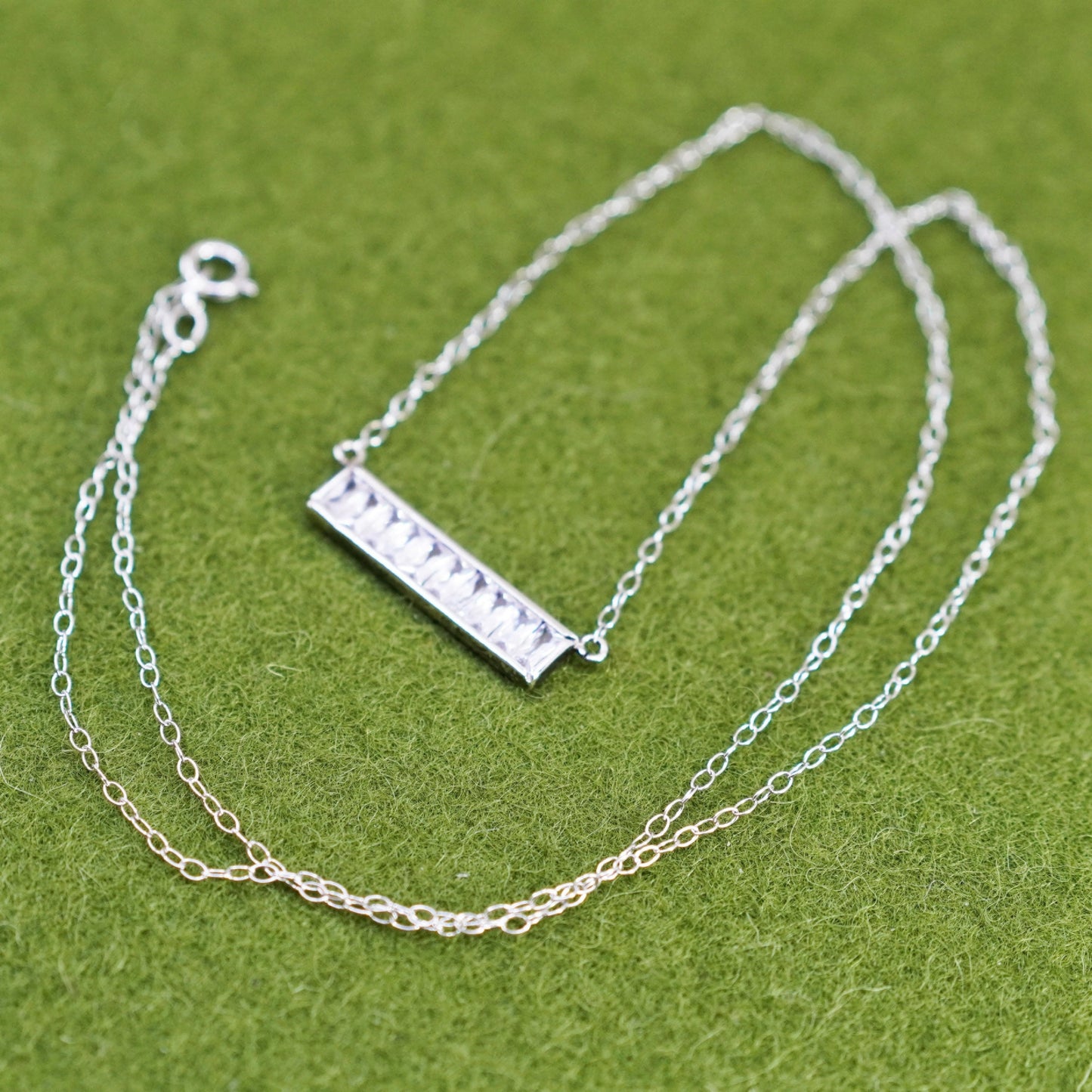 18”, Vintage sterling 925 silver circle chain necklace with Cz bar pendant