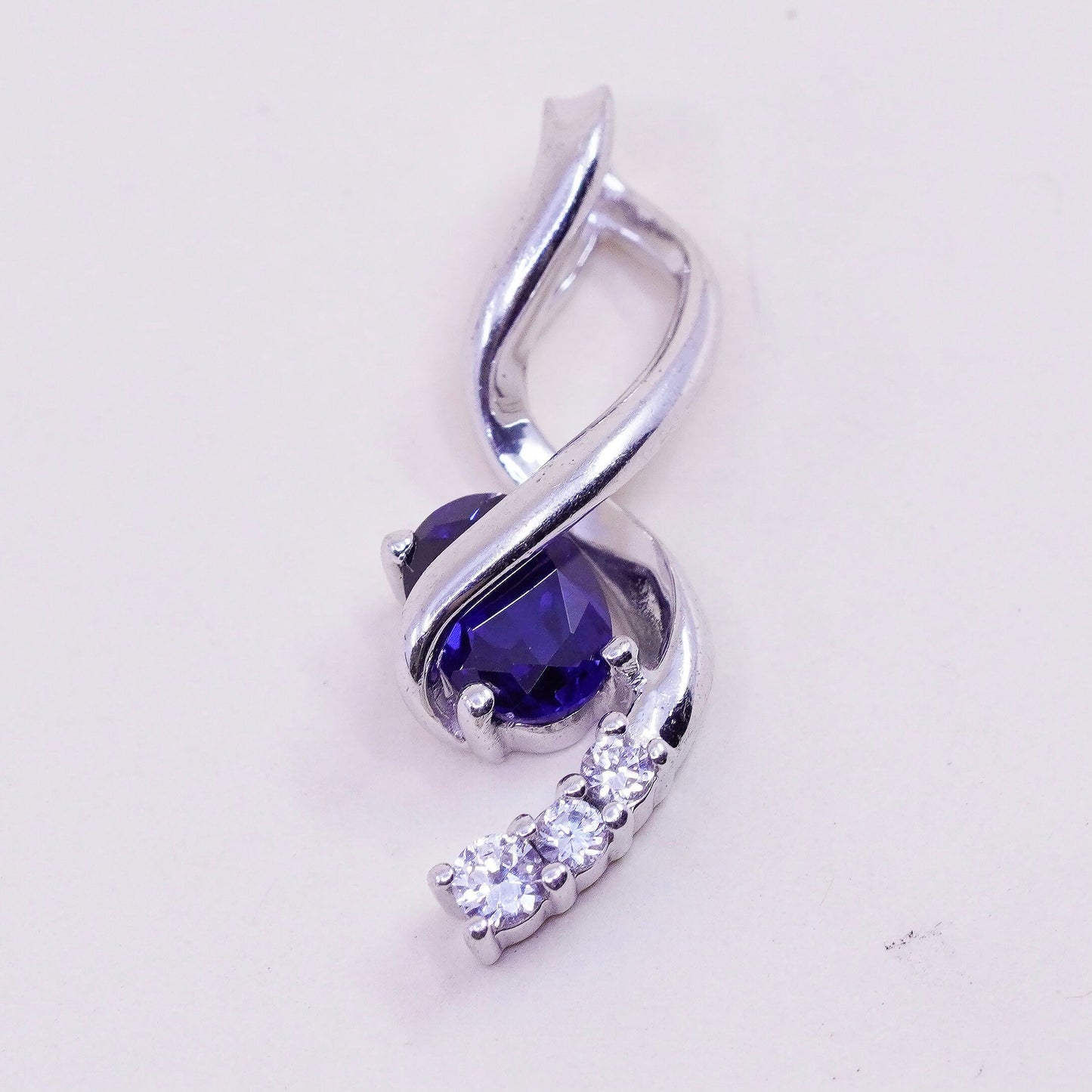 Vintage Sterling 925 silver entwined pendant with sapphire and crystal