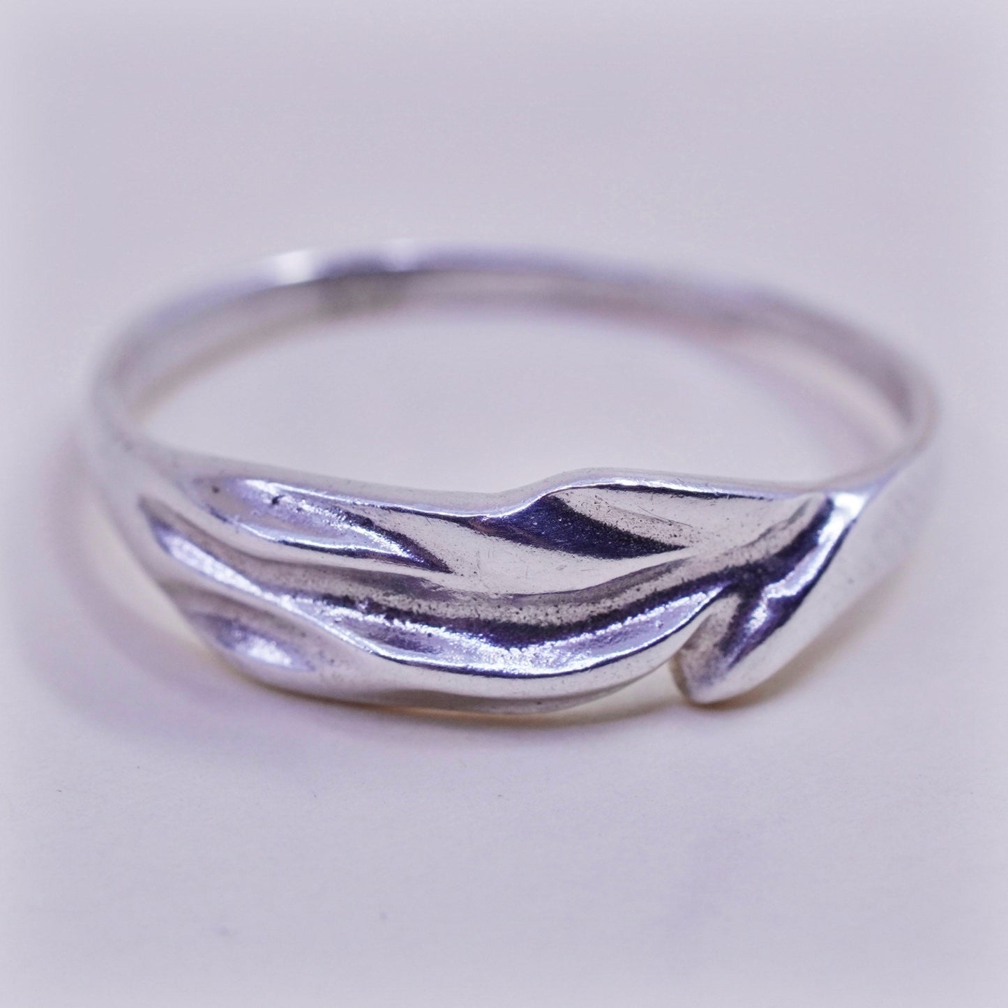 Size 8.5, Sterling silver handmade ring, 925 leaf band