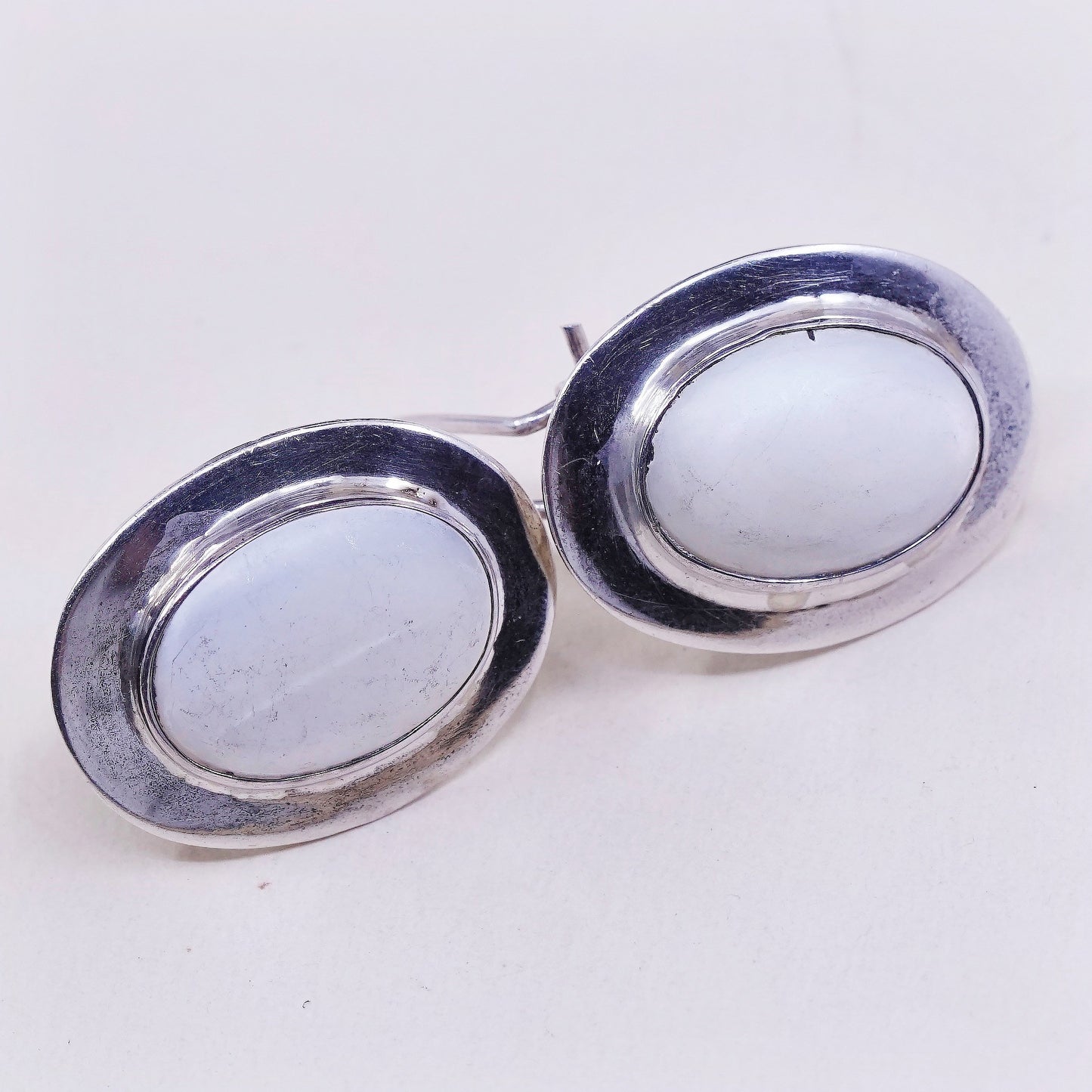 vtg Sterling silver handmade earrings, mexico 925 studs w/ oval mother of pearl