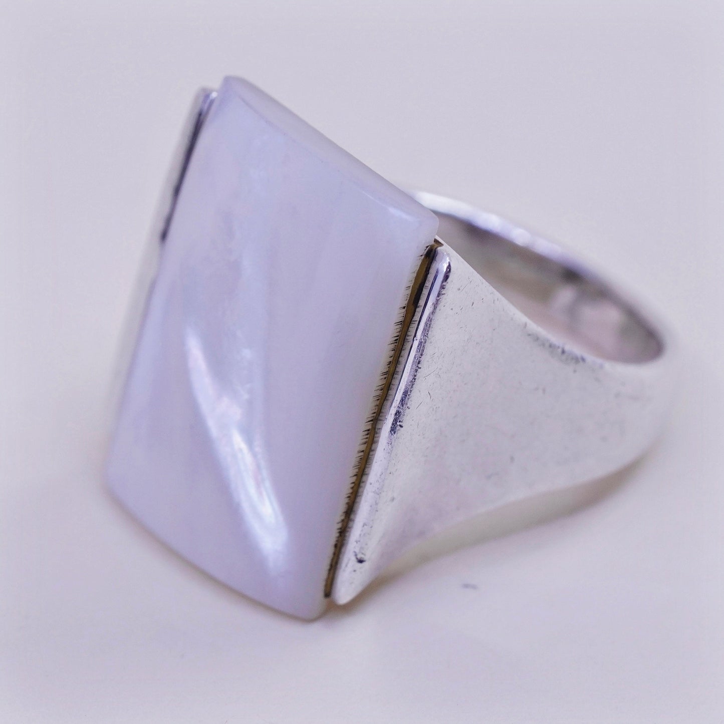 Size 9, sterling silver handmade ring mother of pearl, modern 925 cocktail band