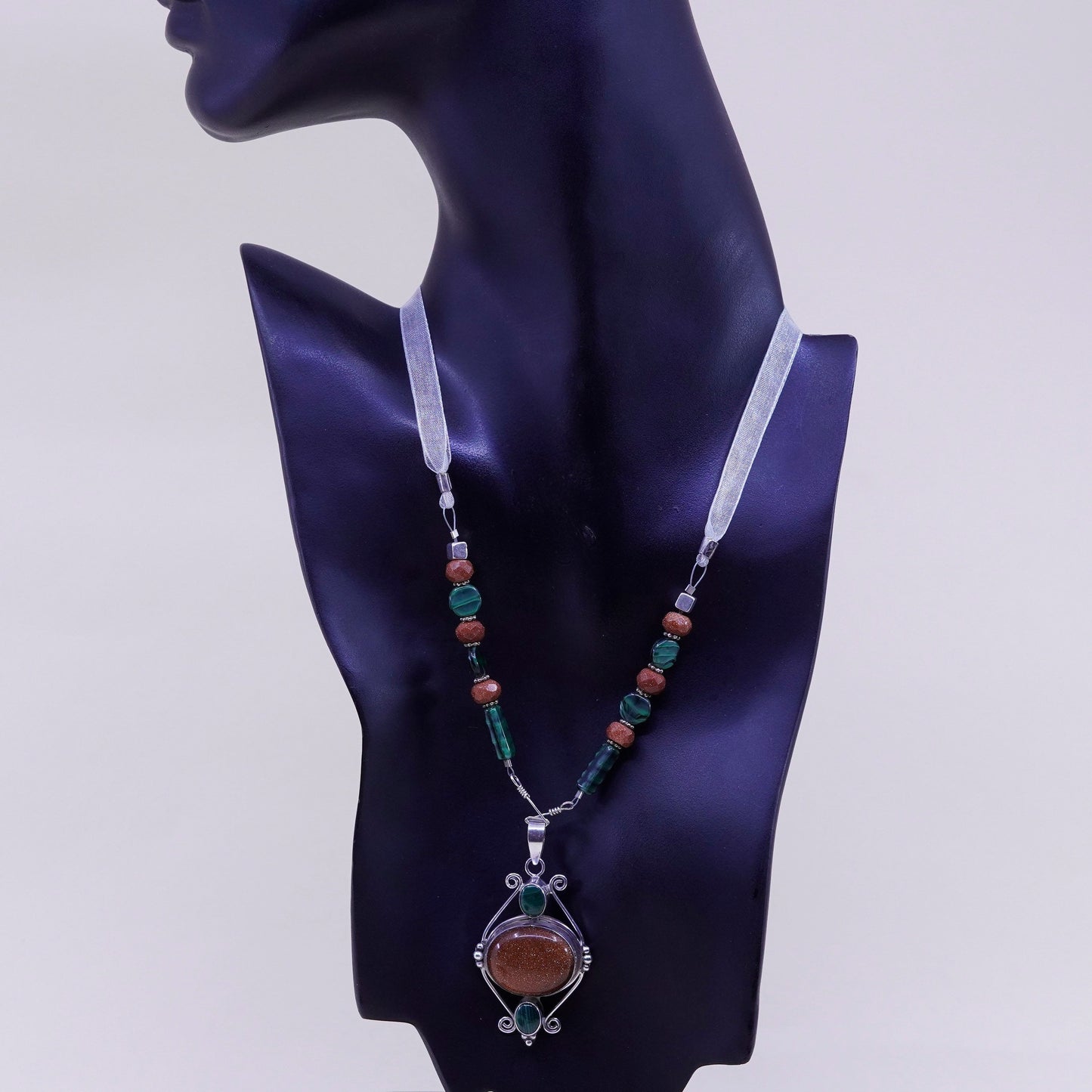 18+2”, vintage 925 Sterling Silver necklace with malachite and goldstone