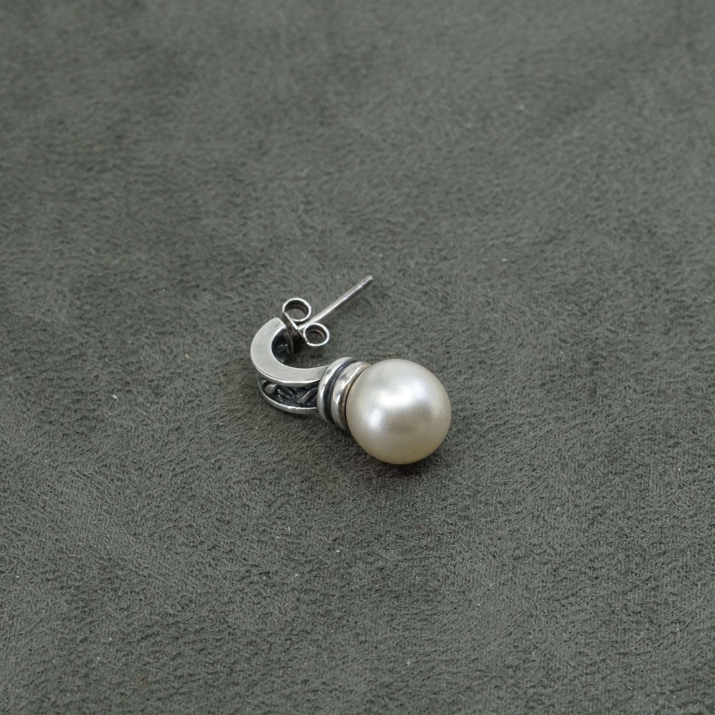 vtg Sterling silver handmade earrings, studs 925 w/ faux pearl N woven texture