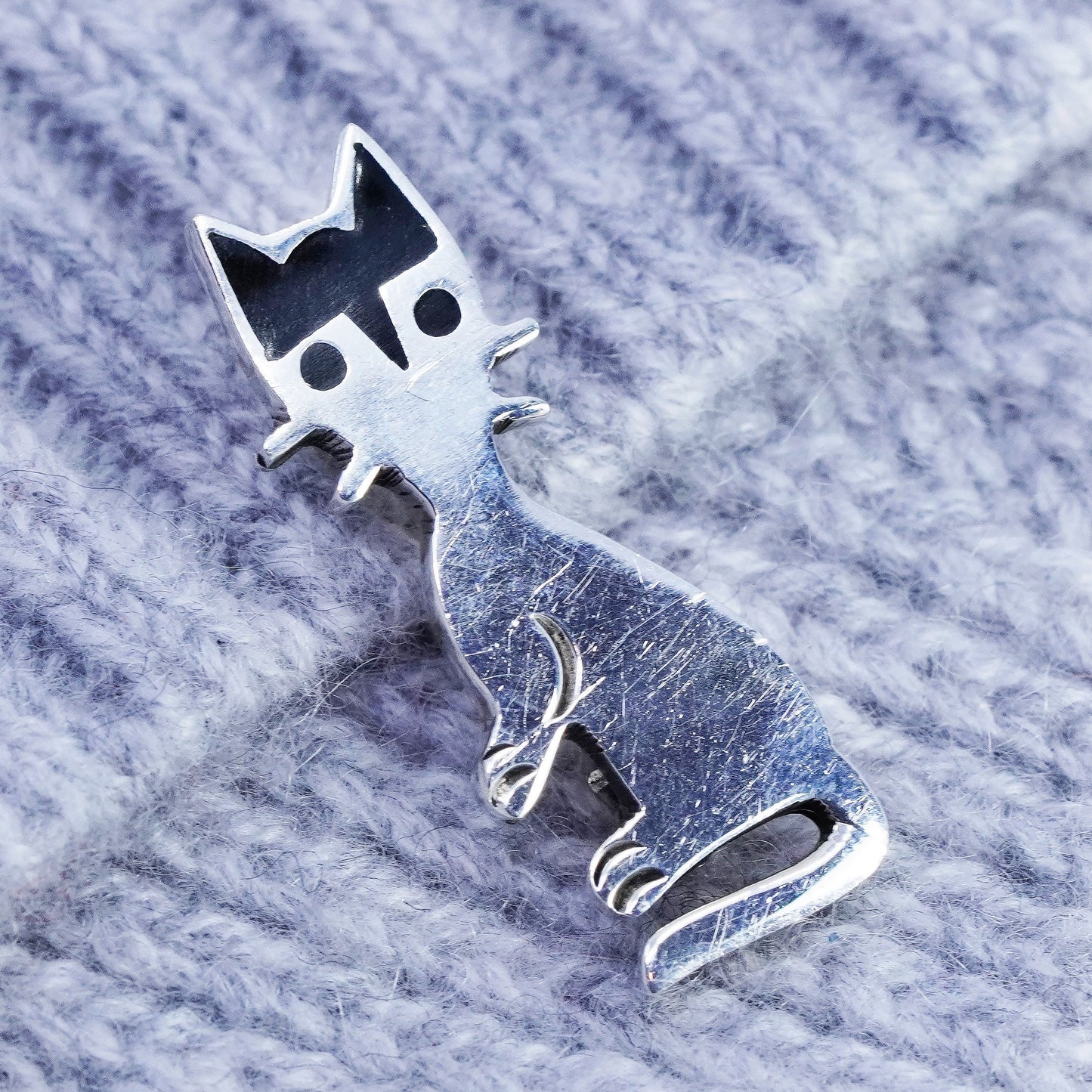 Vintage sterling silver handmade brooch, 925 cat pin with onyx