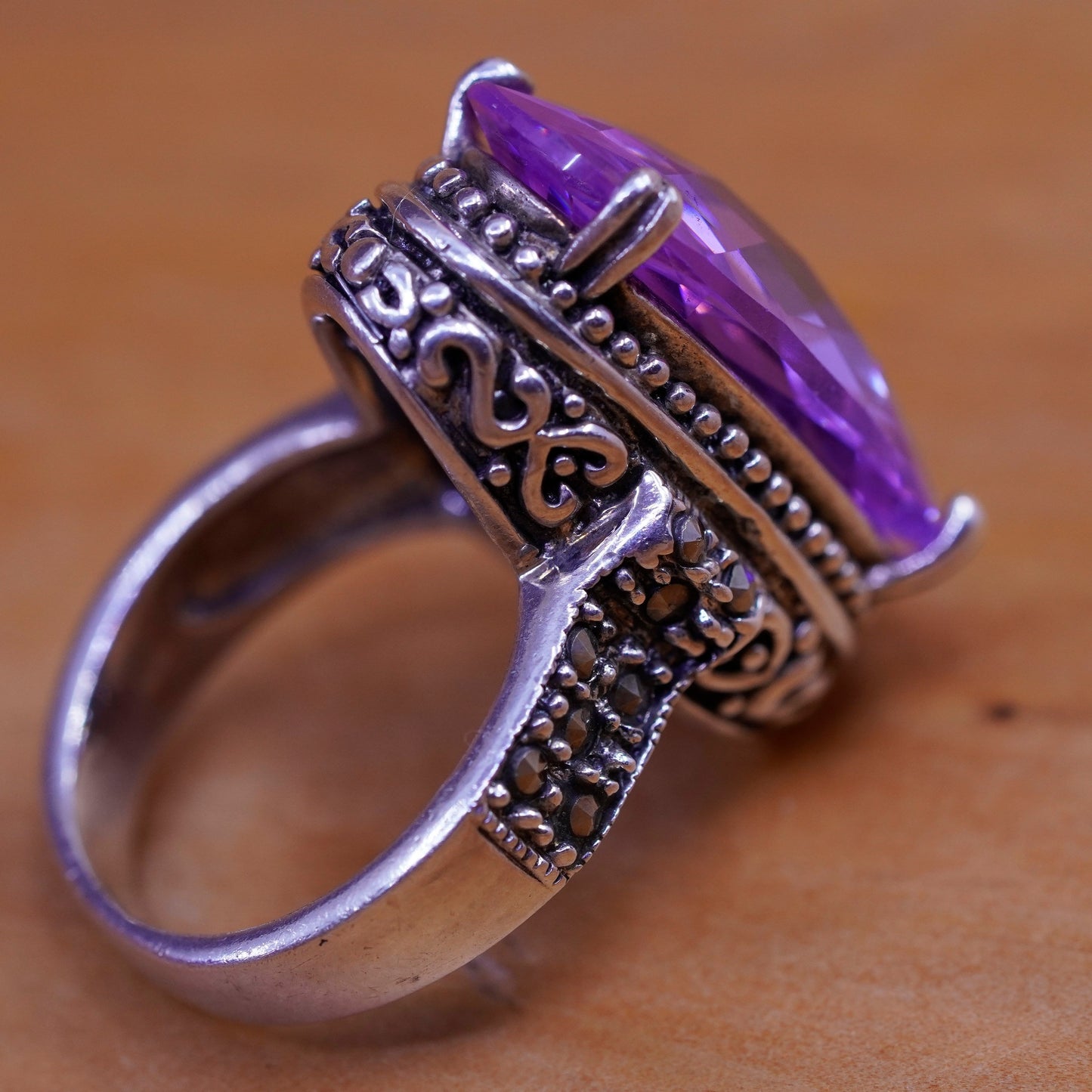 Size 6, vintage Sterling 925 silver handmade ring with amethyst marcasite beads