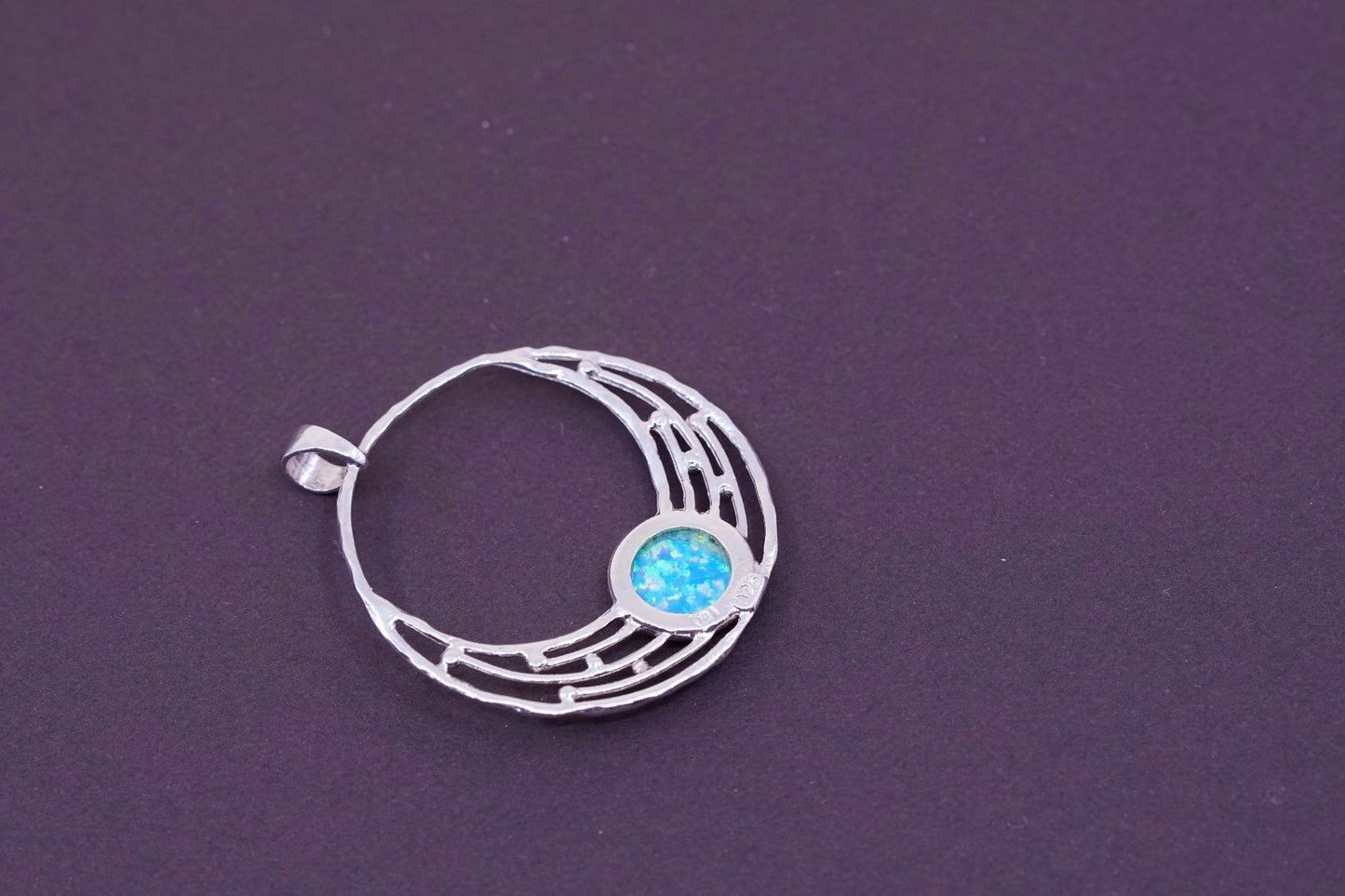 Vintage Sterling 925 silver handmade circle pendant with opal center