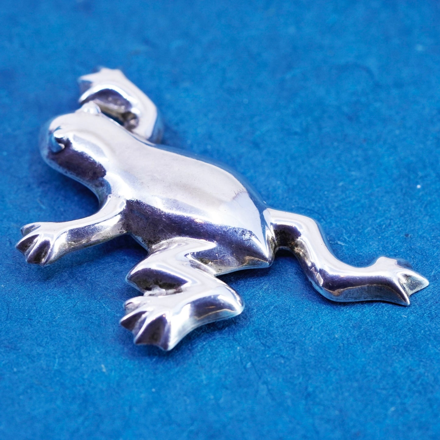 Vintages Zina sterling silver handmade brooch, 925 frog pendant