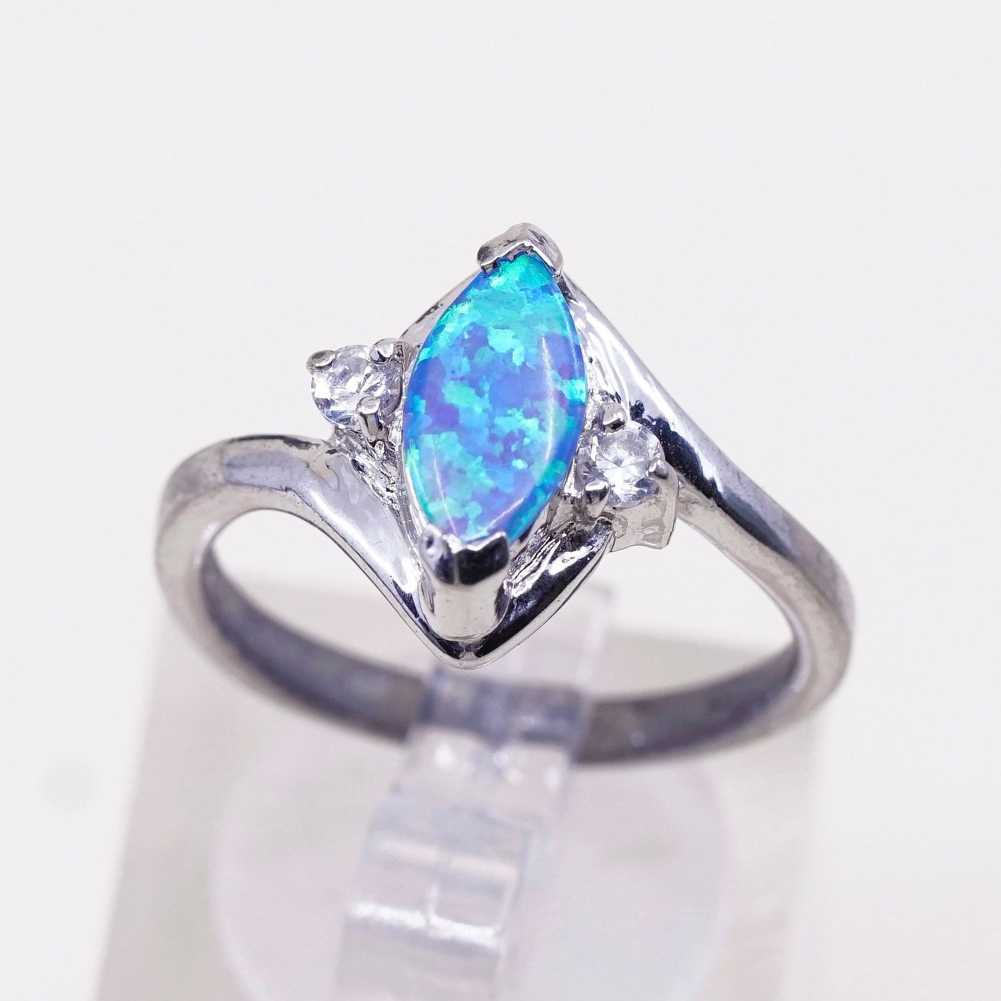 Size 6.75, vtg Sterling 925 silver handmade ring with marquise shaped opal N cz