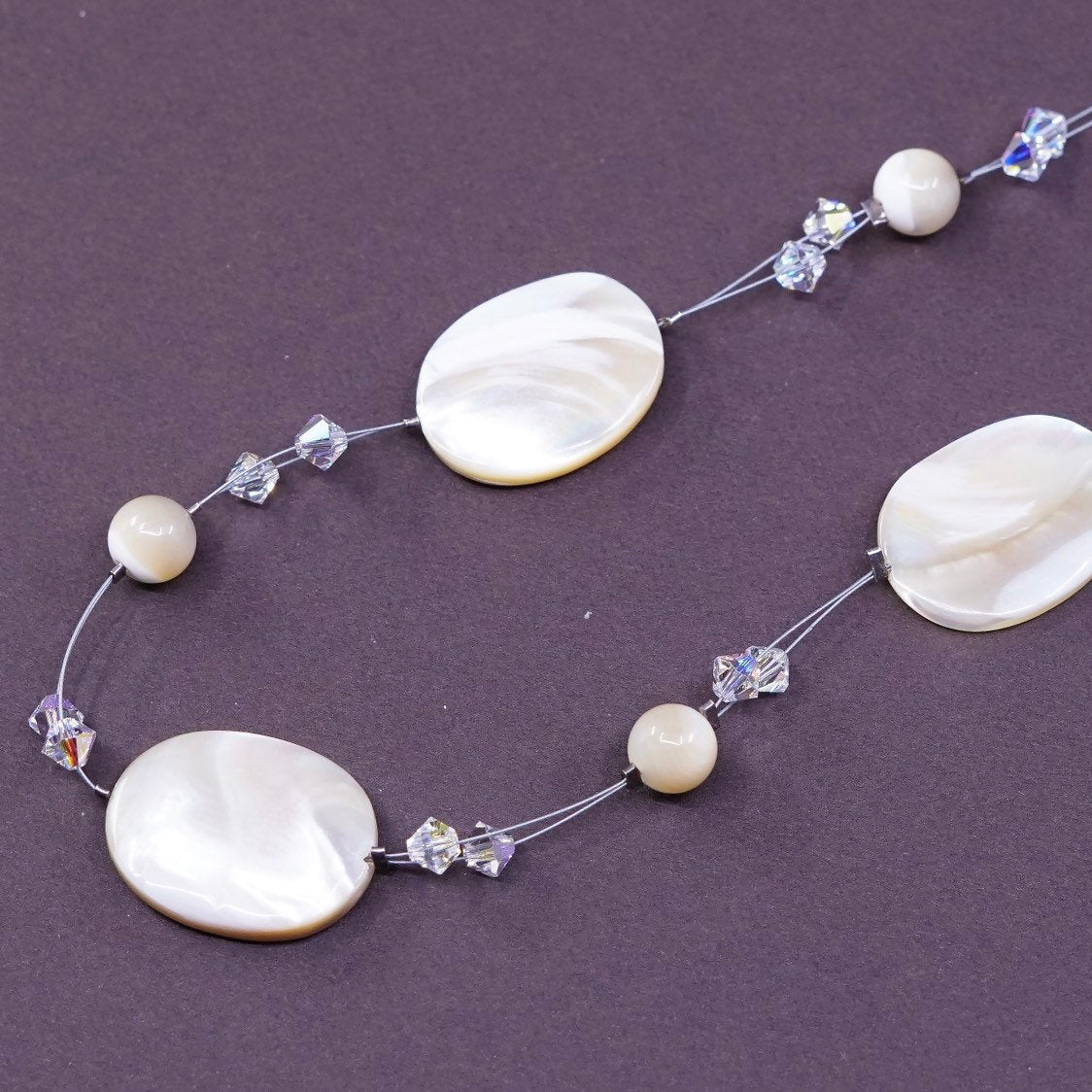 14"+1”, vtg mother of pearl crystal beads necklace w/ Sterling 925 silver clasp