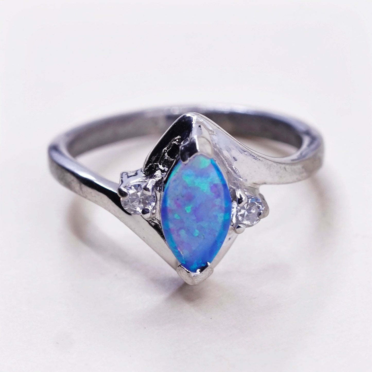 Size 6.75, vtg Sterling 925 silver handmade ring with marquise shaped opal N cz