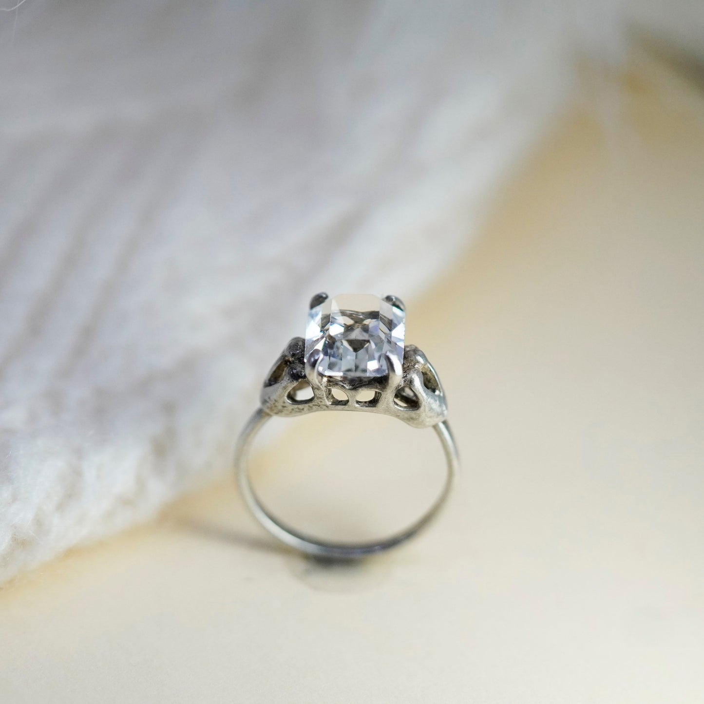 Size 5.5, vintage Sarah COV Sterling 925 silver ring with cz