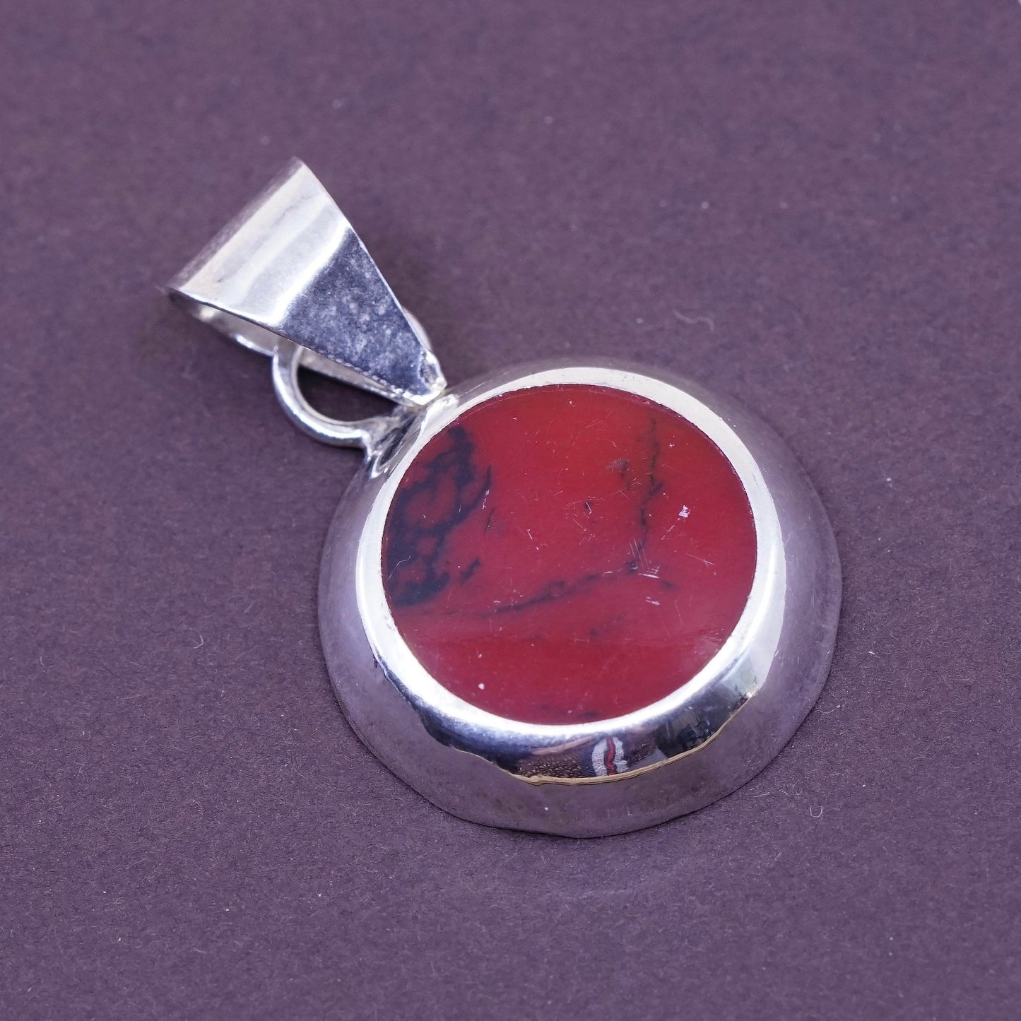 Vintage Sterling 925 silver handmade round pendant with red jasper